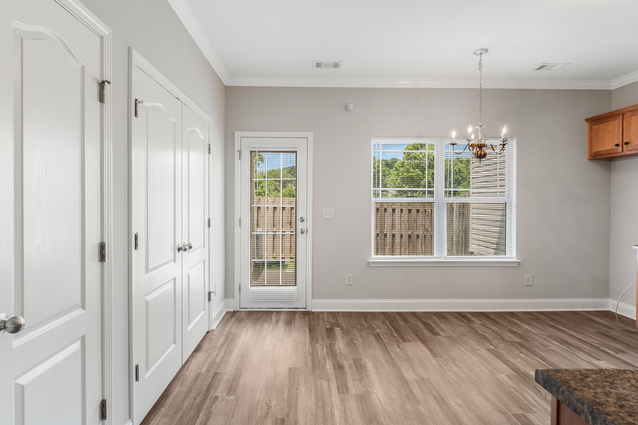 735 Tulip Grove Rd Unit: 205