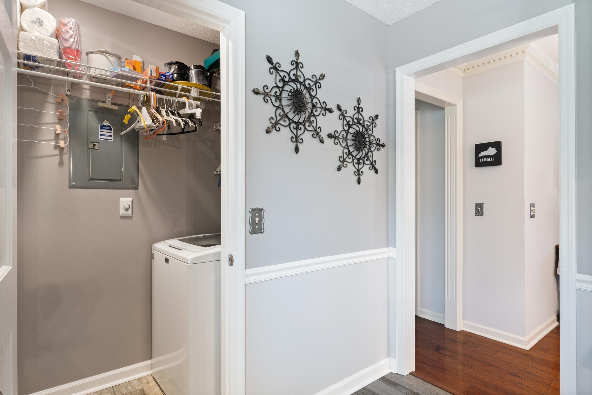 102 Hickory Trl