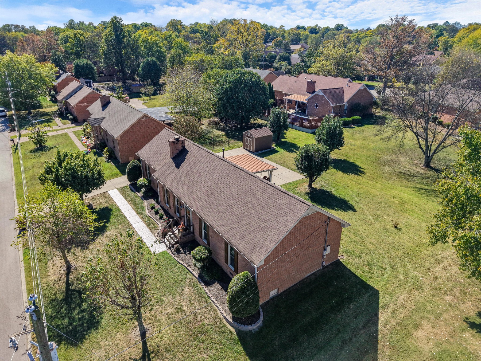 102 Hickory Trl