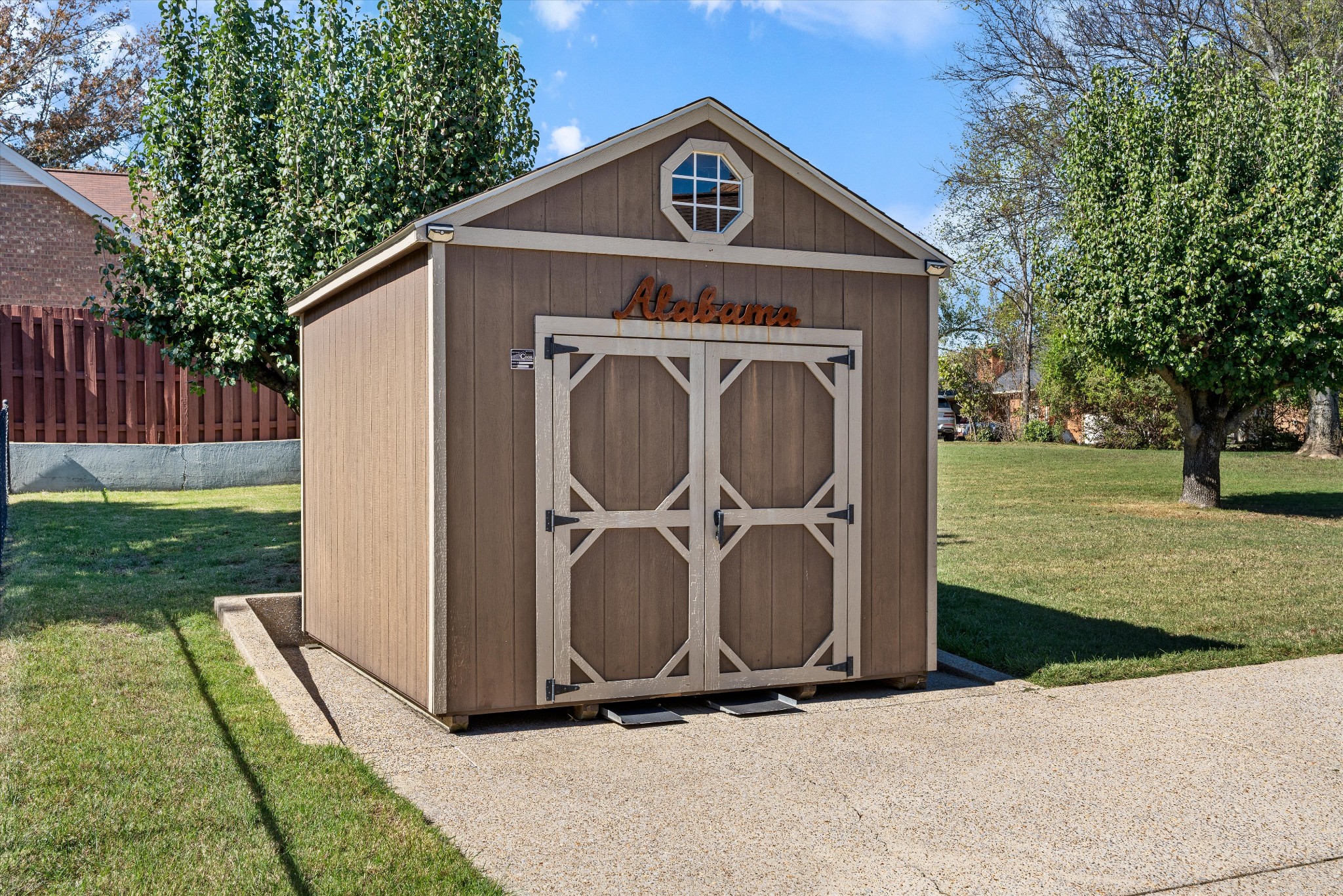 102 Hickory Trl