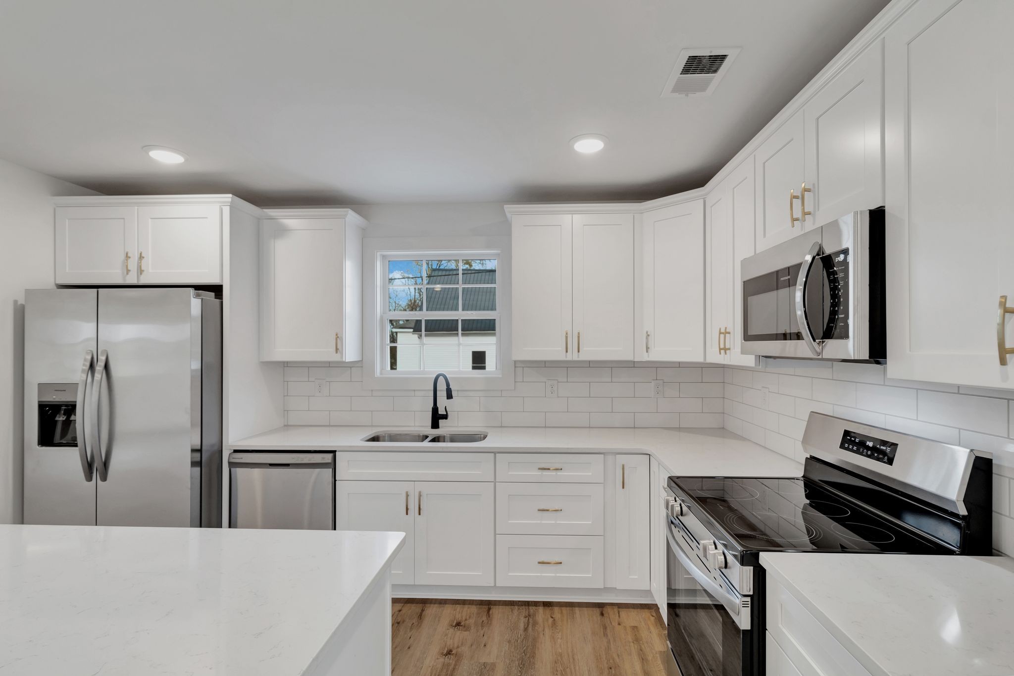 138 Greentop St