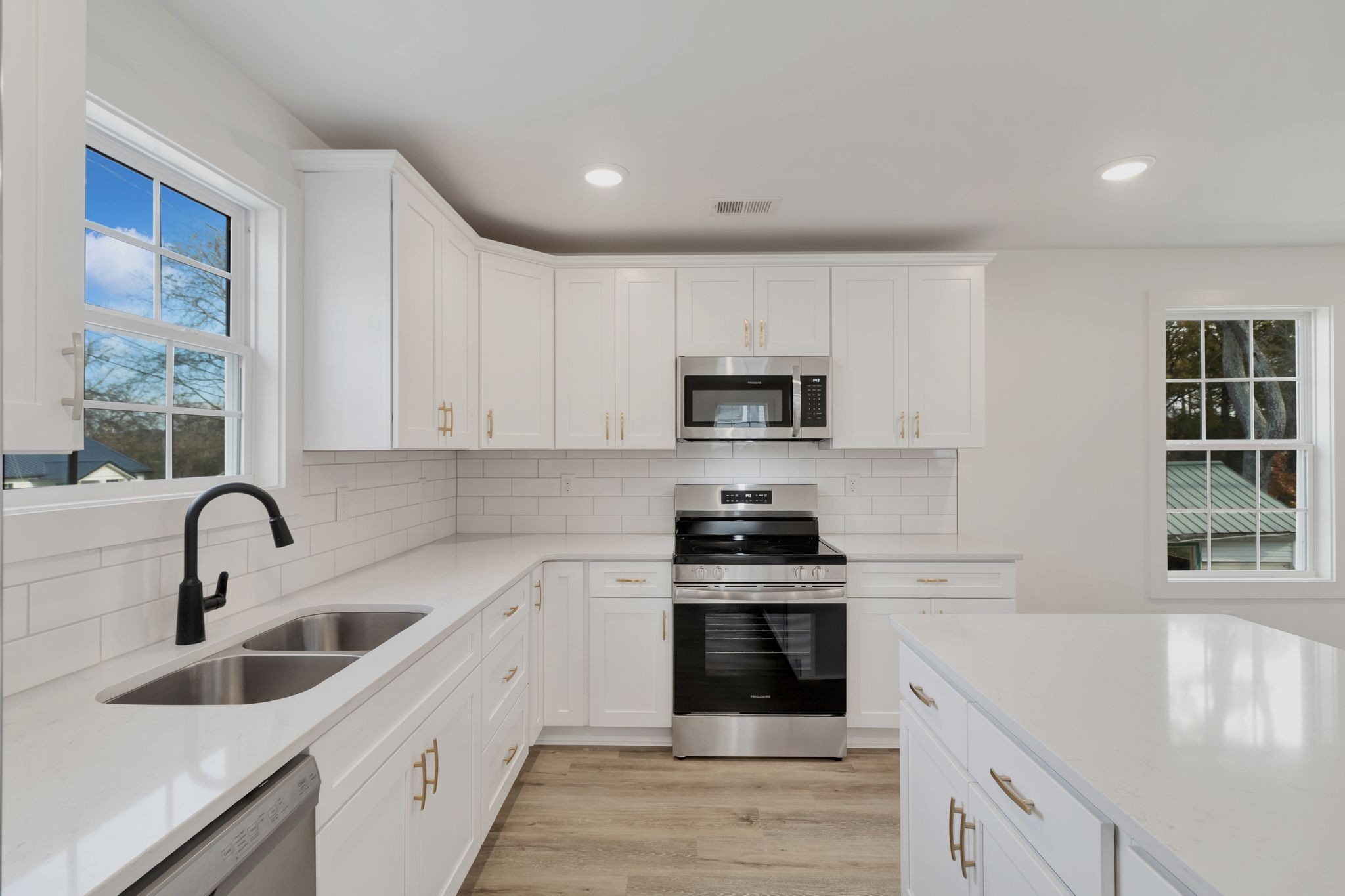 138 Greentop St