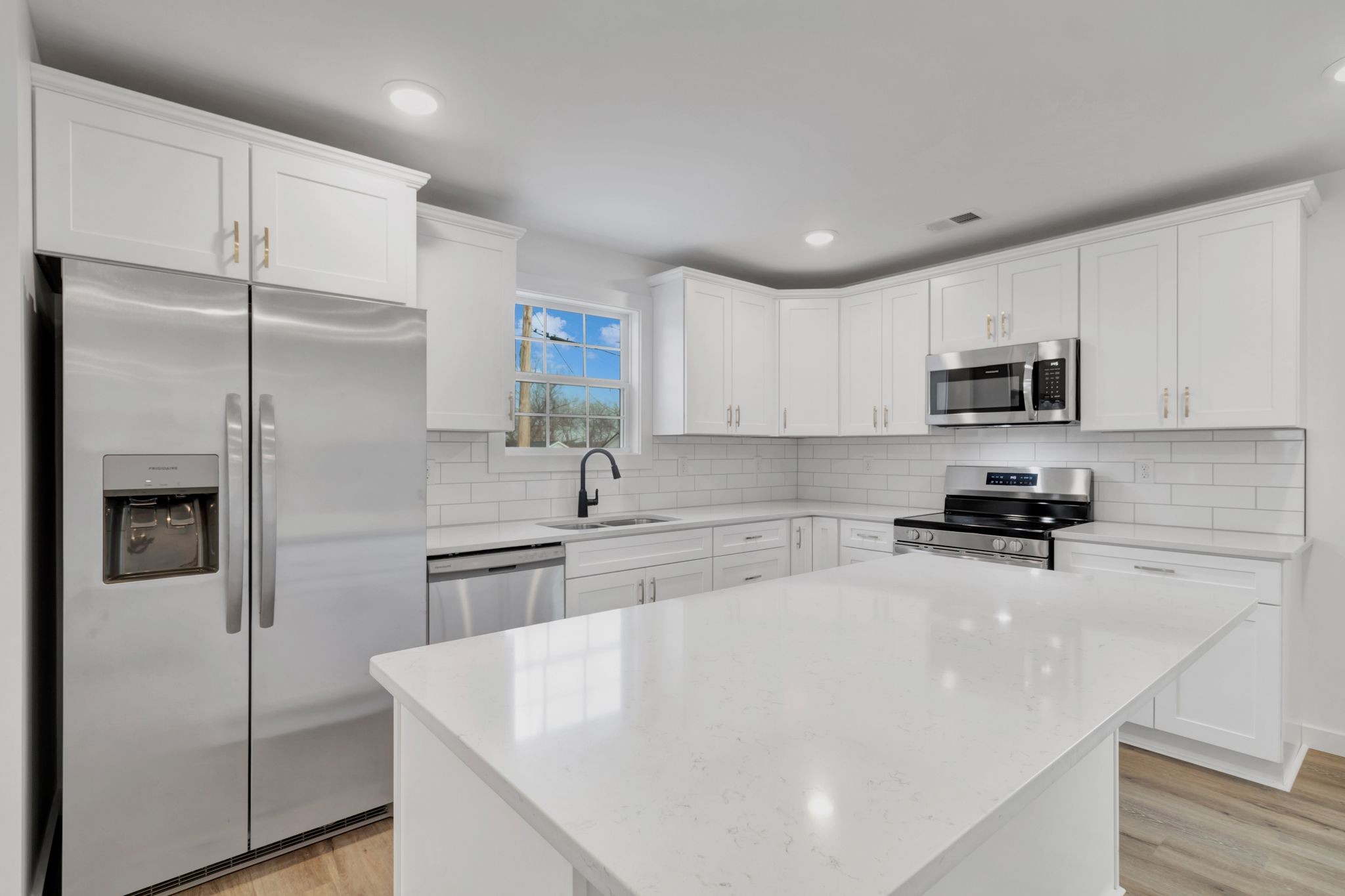 138 Greentop St