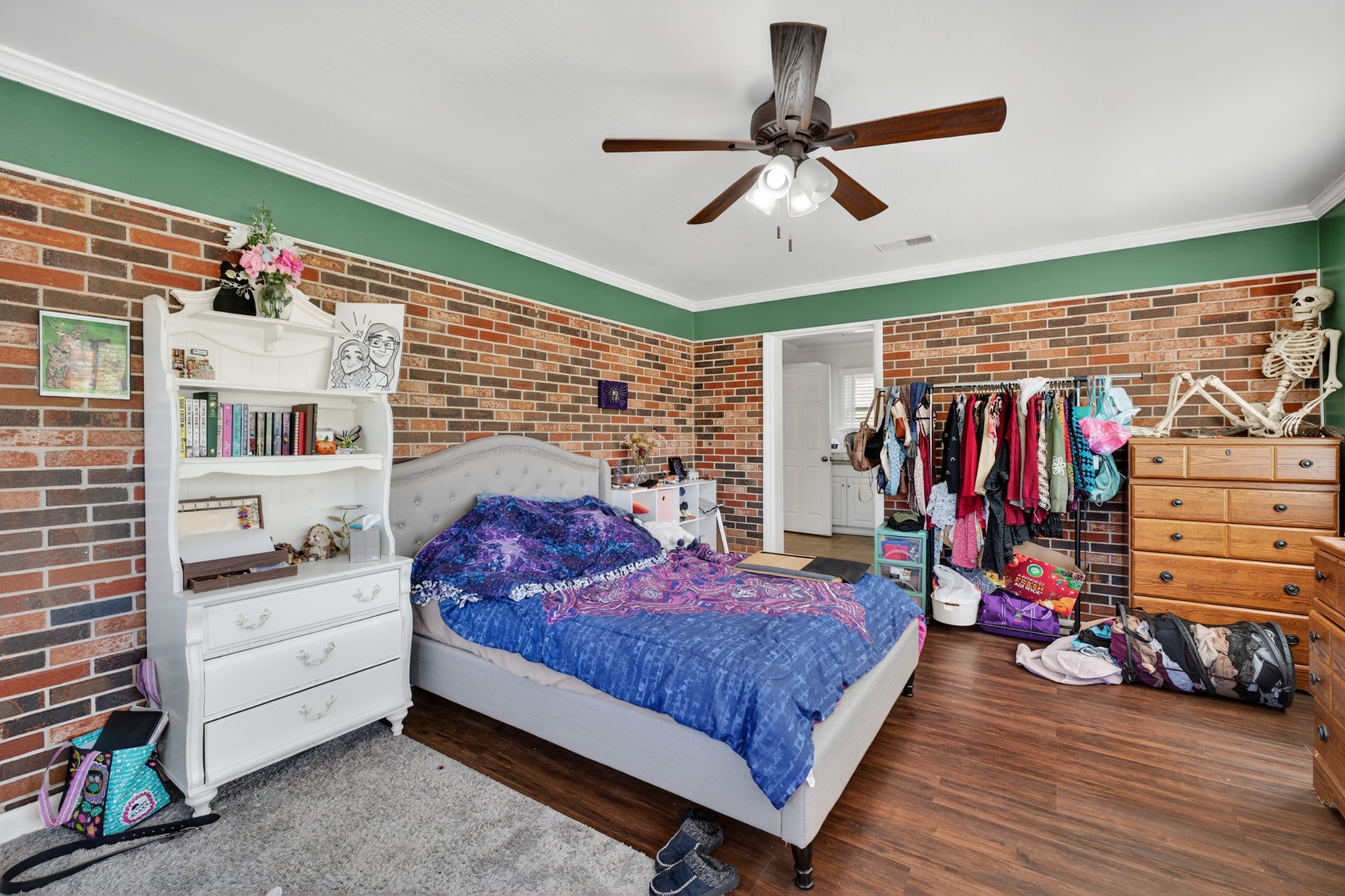 2145 Highway 109, N