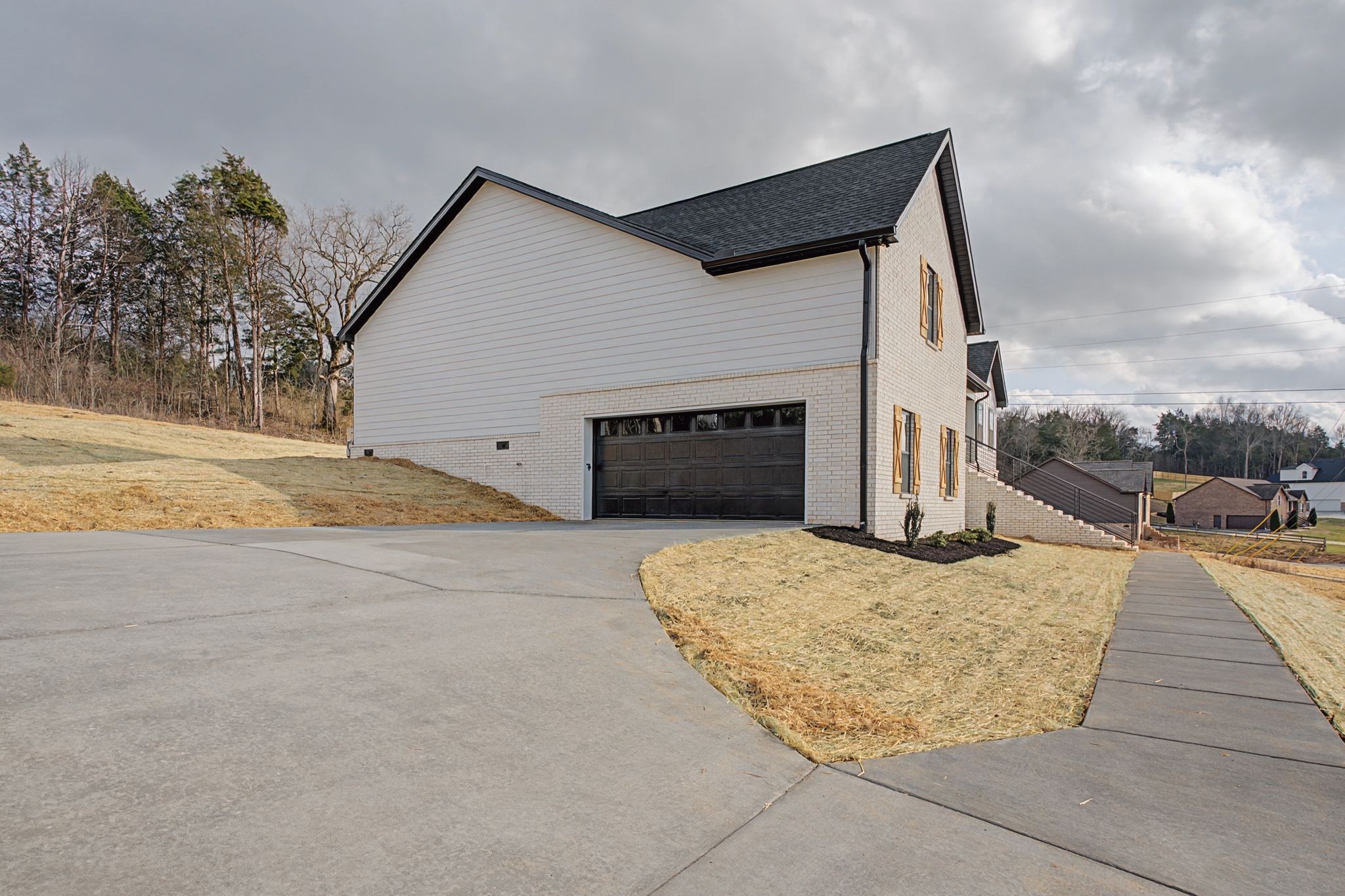 445 Bridle Path