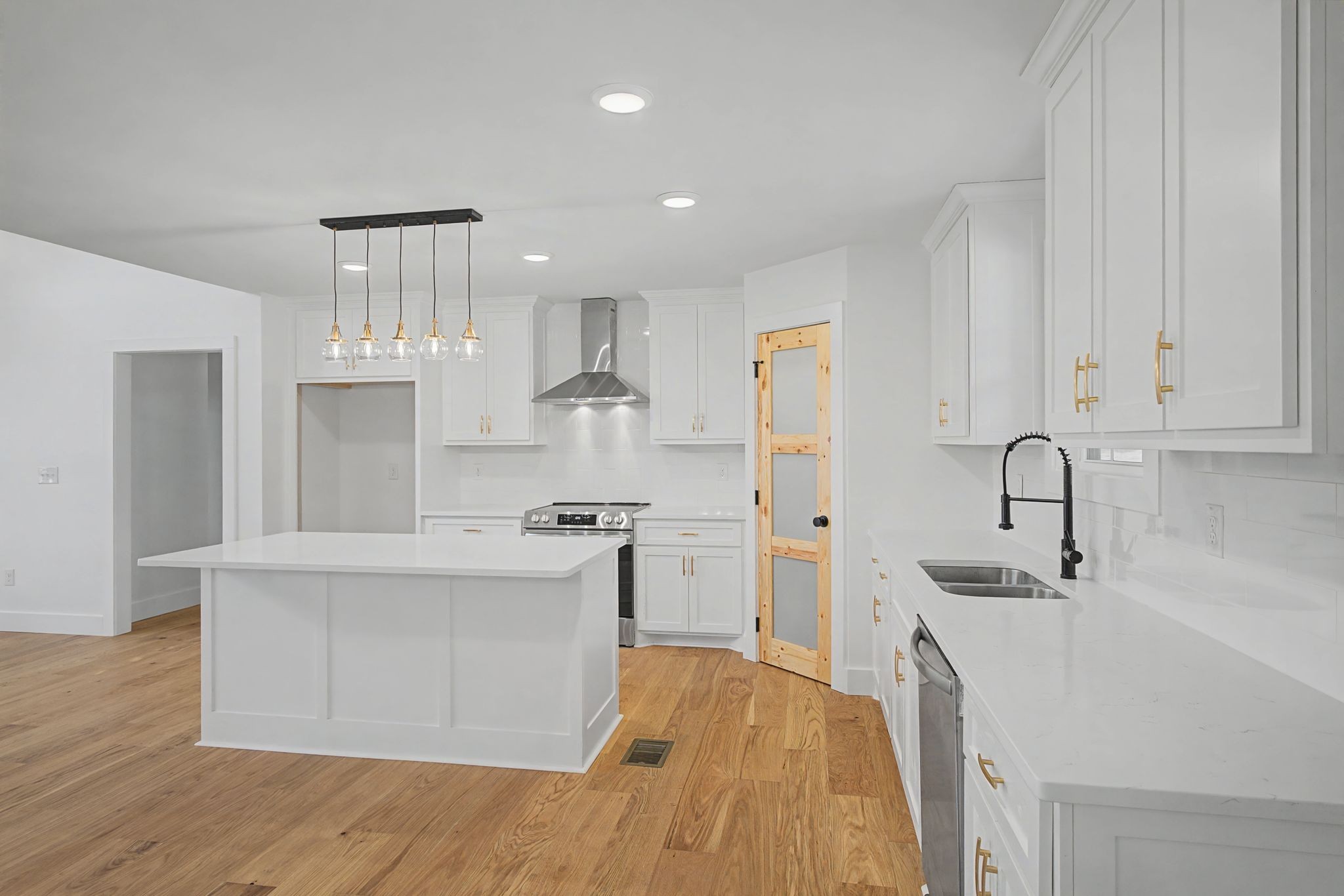 445 Bridle Path
