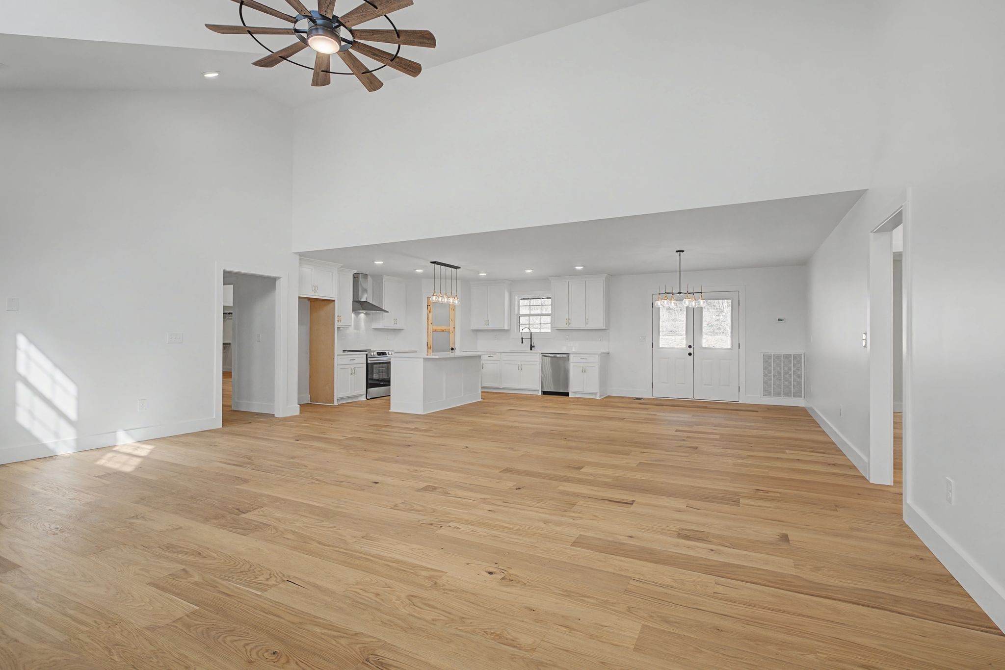 445 Bridle Path