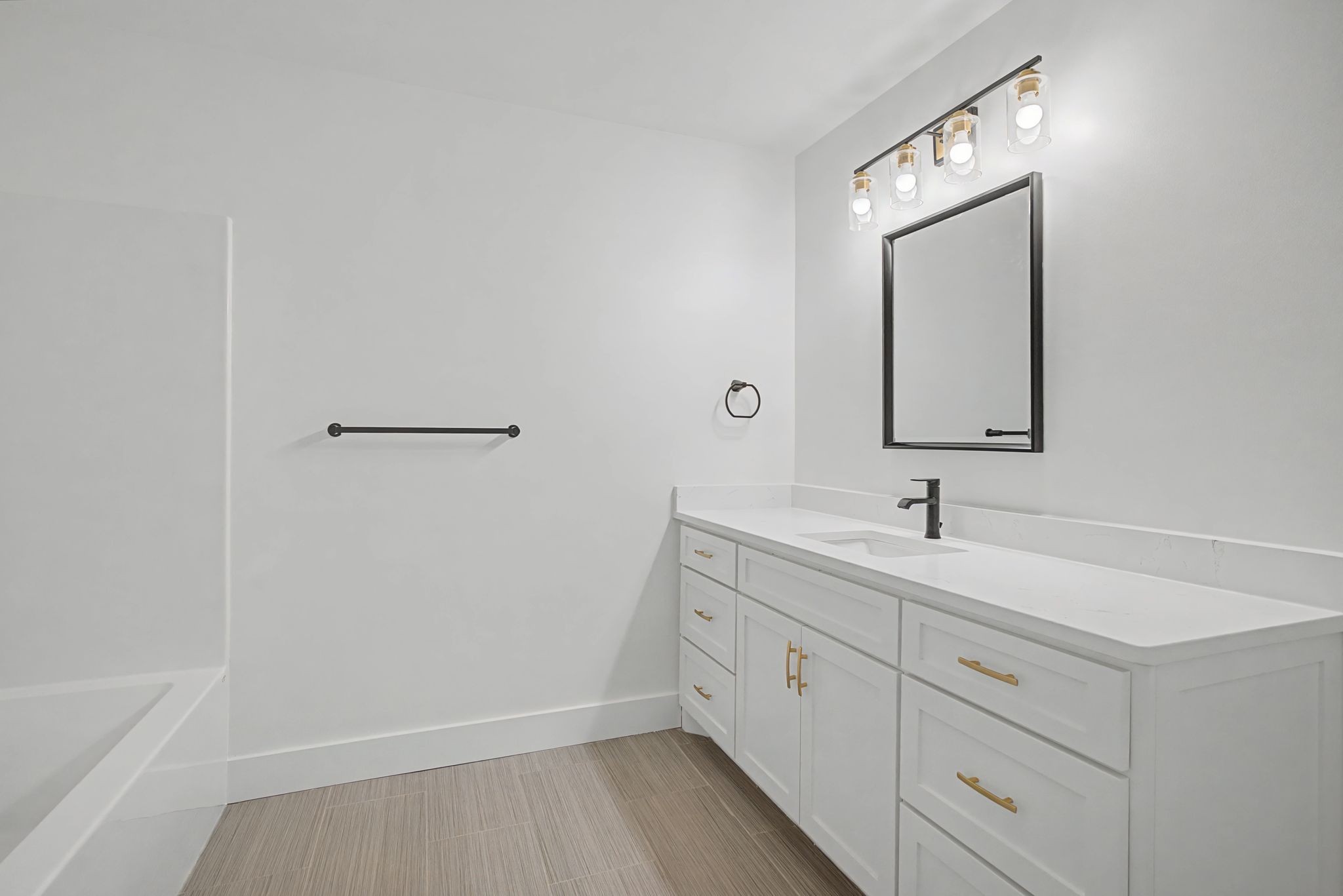 445 Bridle Path