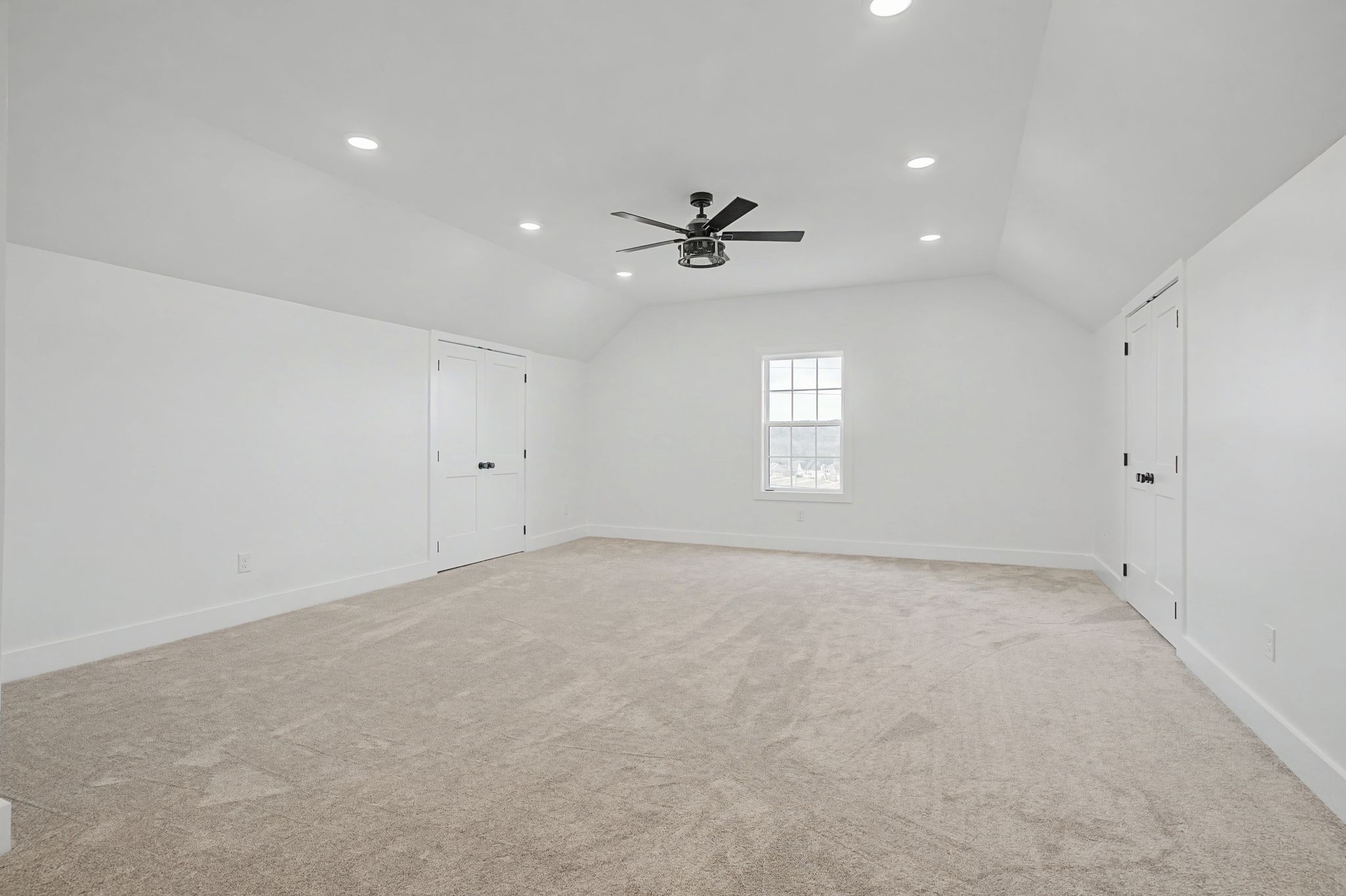 445 Bridle Path