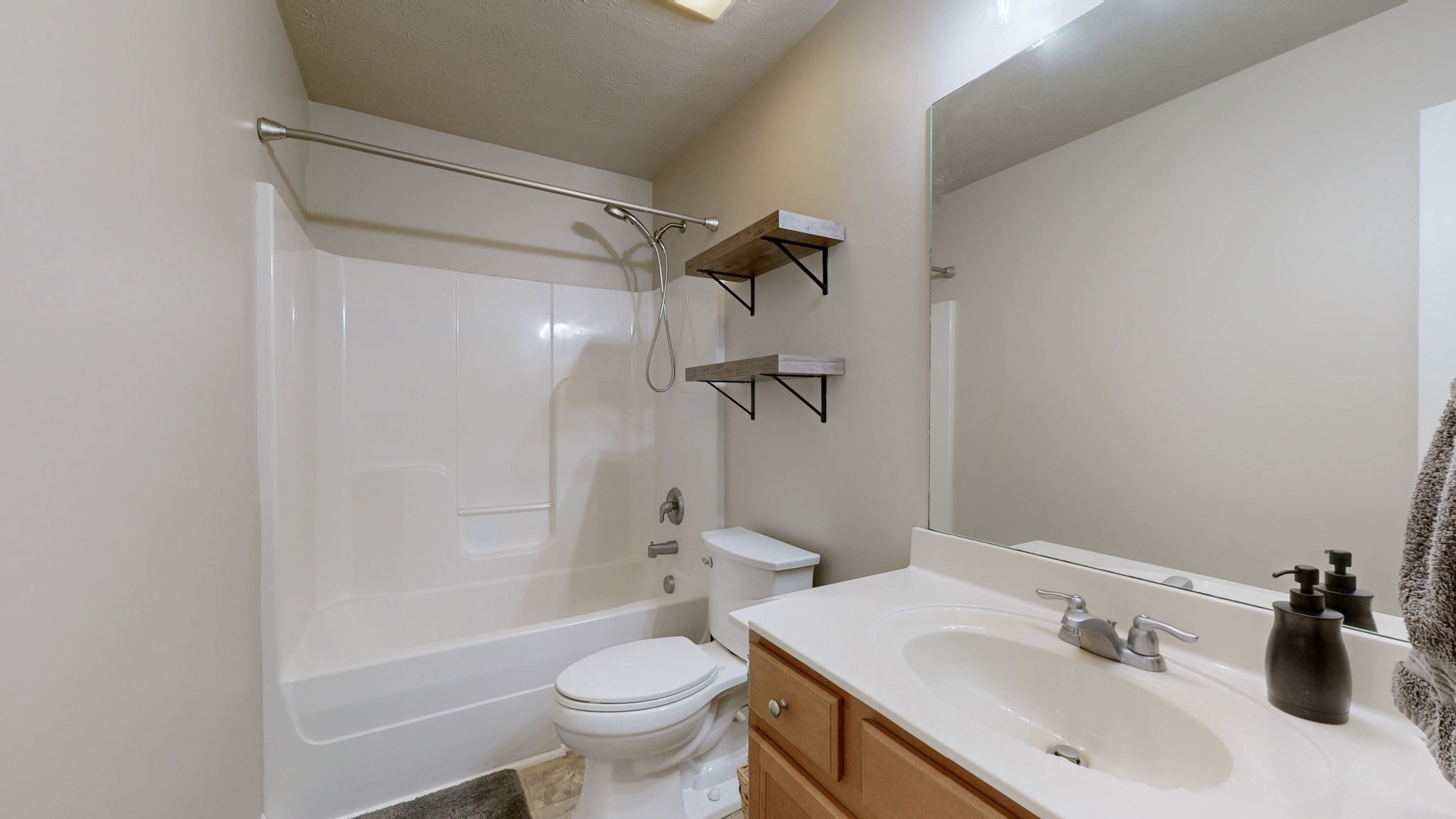 3188 Hidden Creek Dr