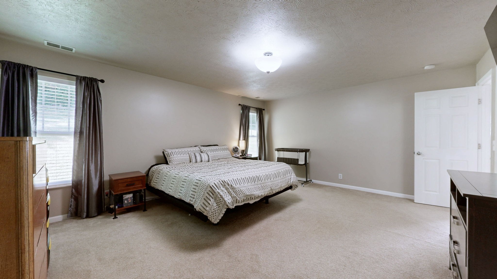3188 Hidden Creek Dr