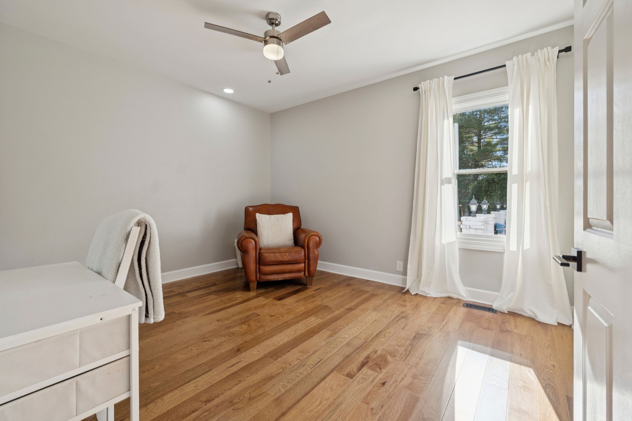 2645 W Jefferson Pike