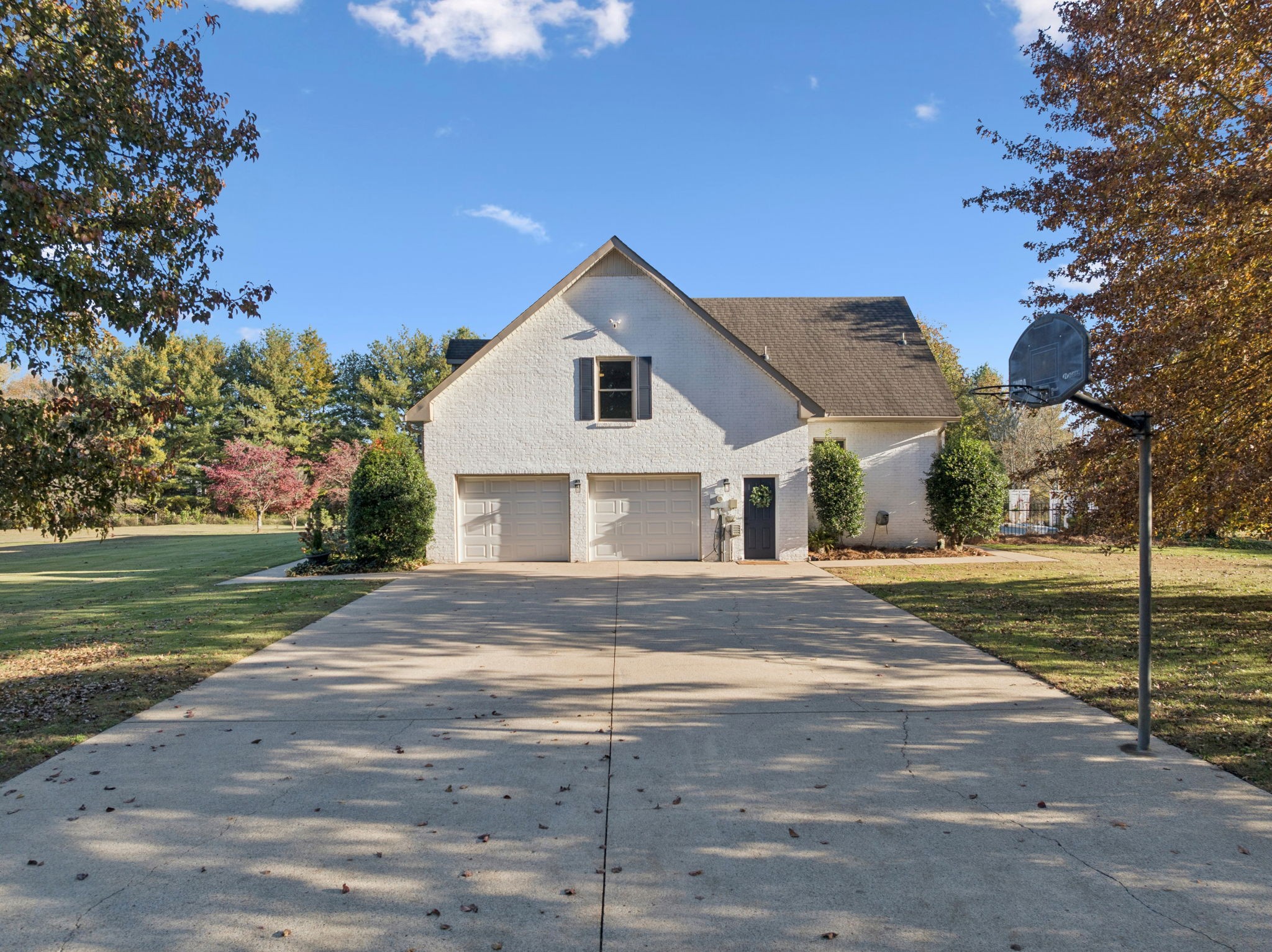 2645 W Jefferson Pike