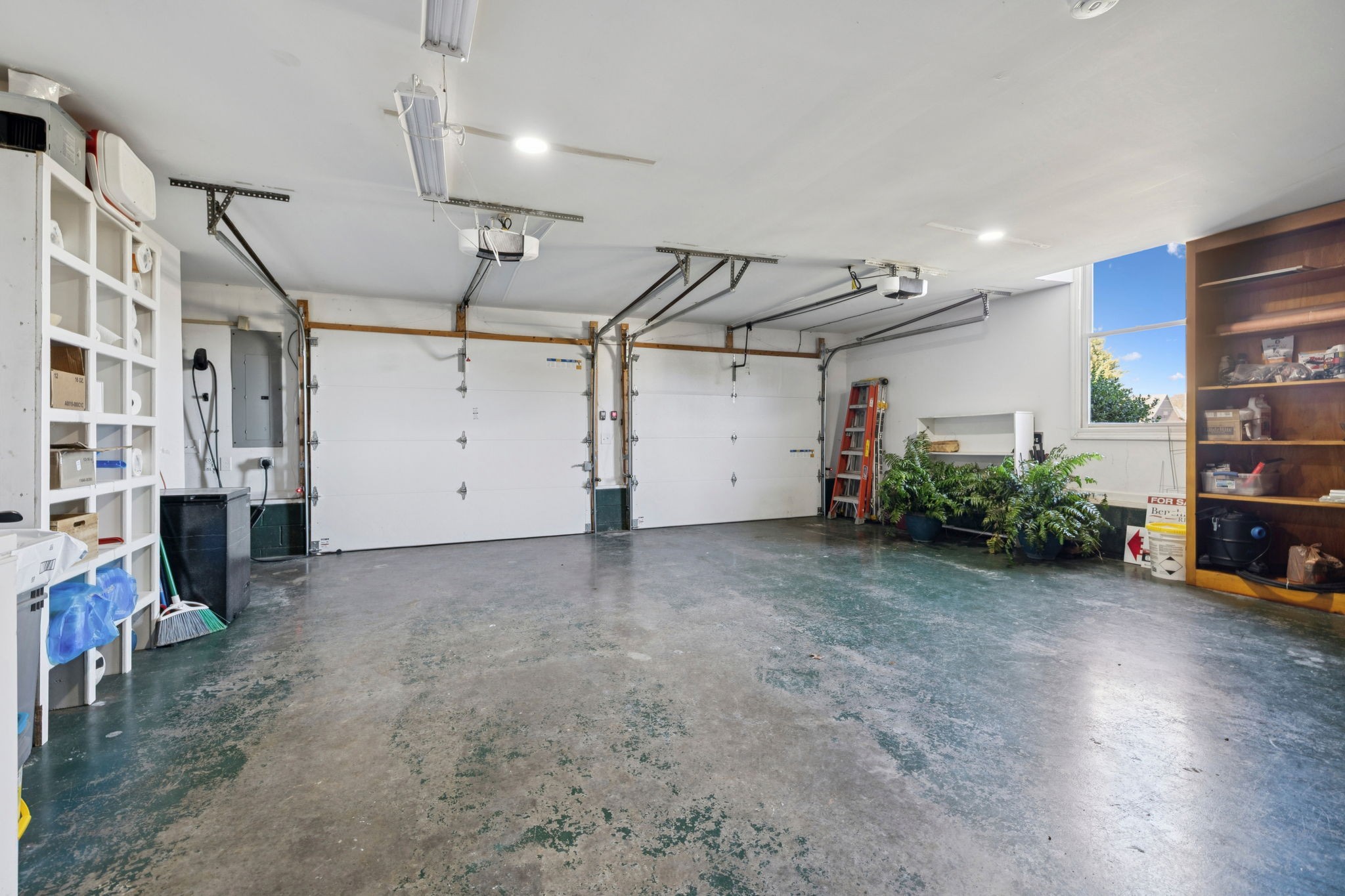 2645 W Jefferson Pike