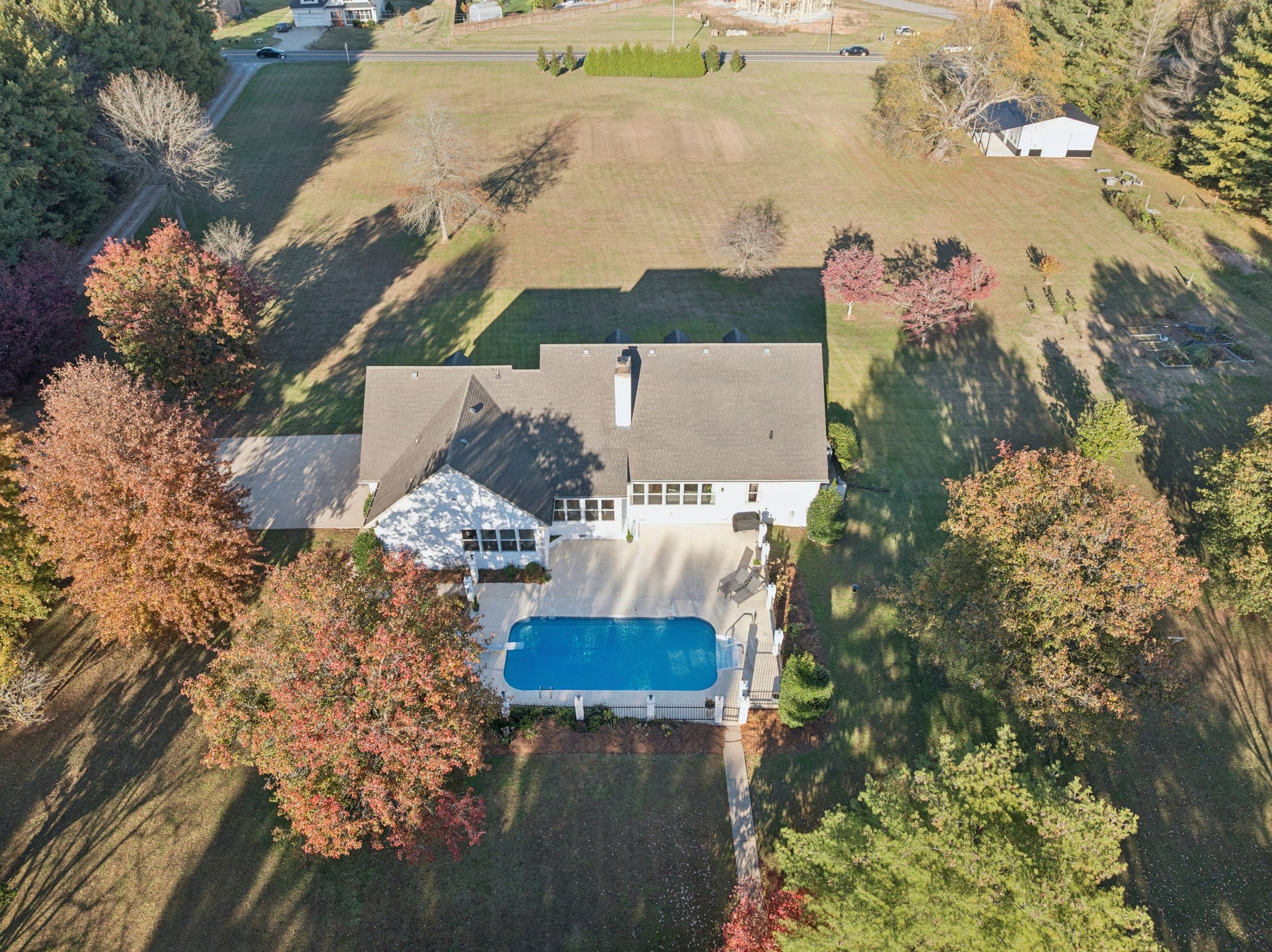 2645 W Jefferson Pike