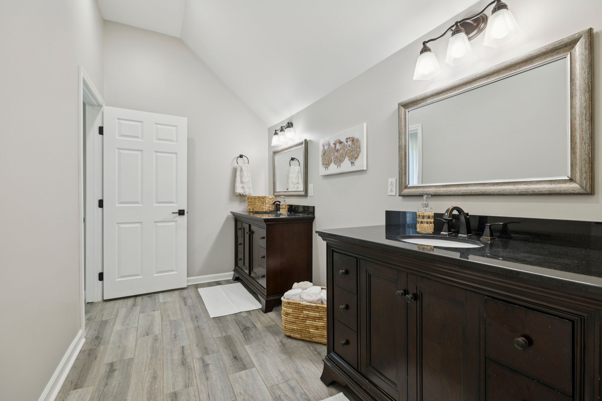 2645 W Jefferson Pike
