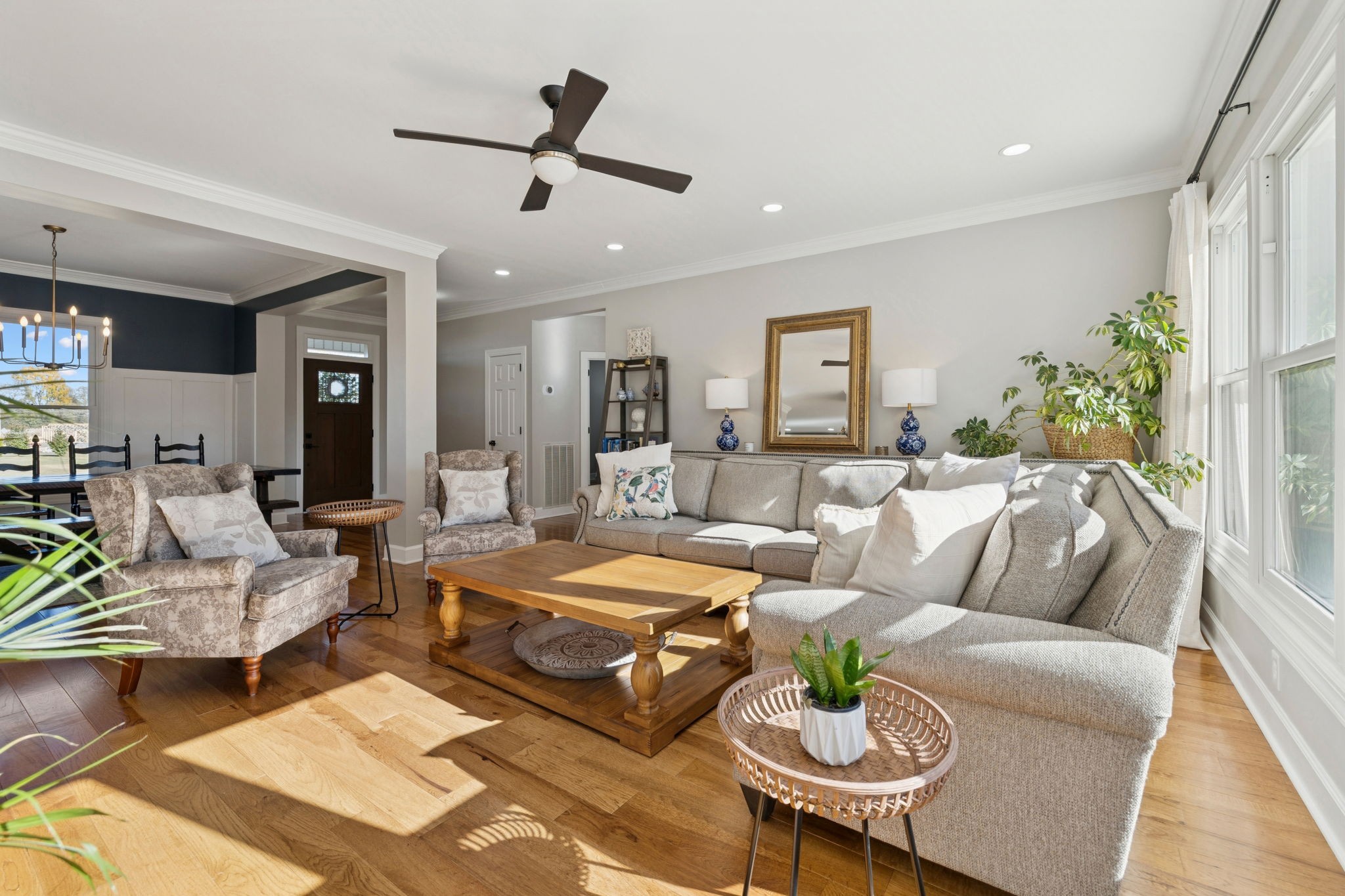 2645 W Jefferson Pike