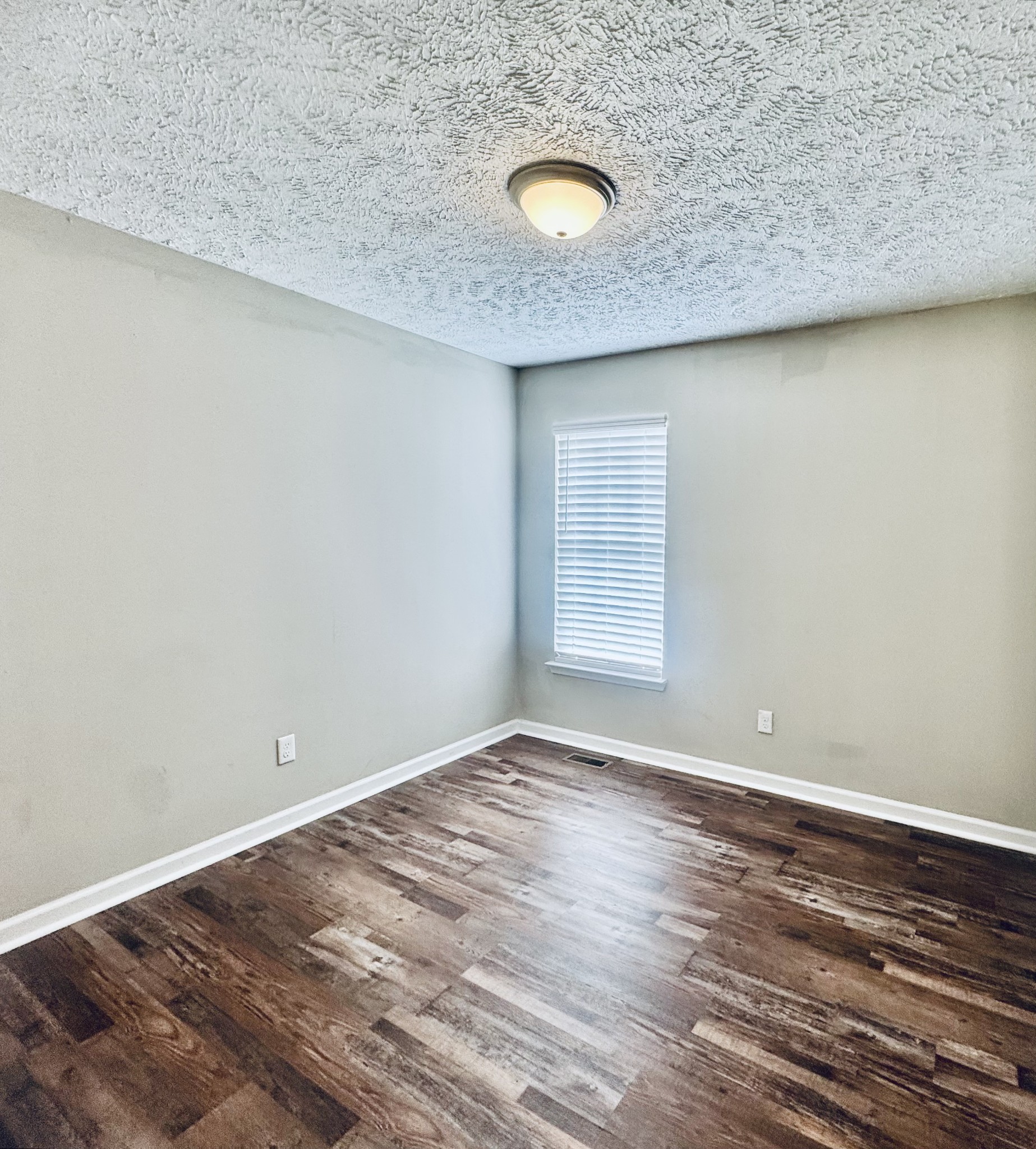 232 Parrish Pl