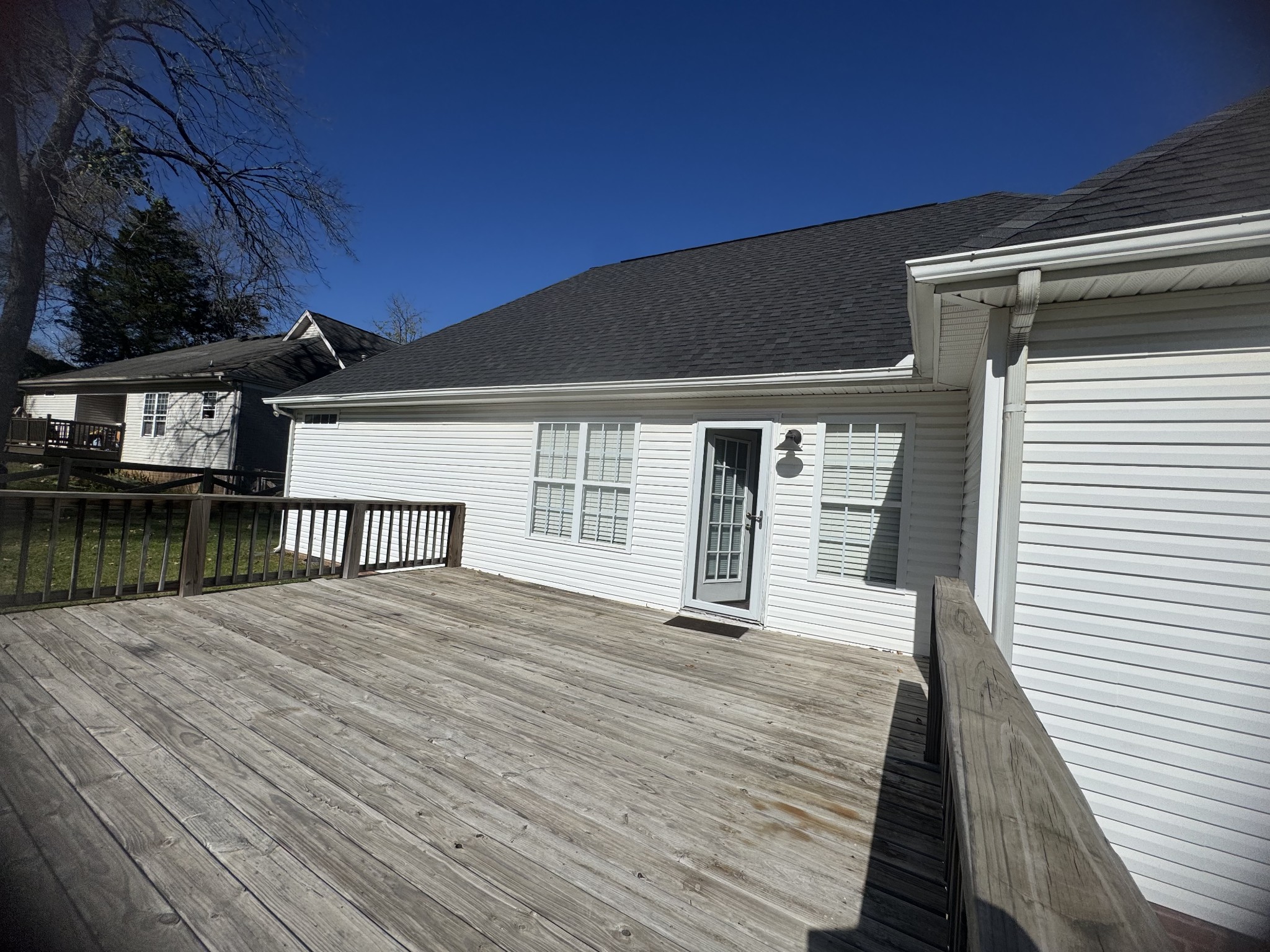 232 Parrish Pl