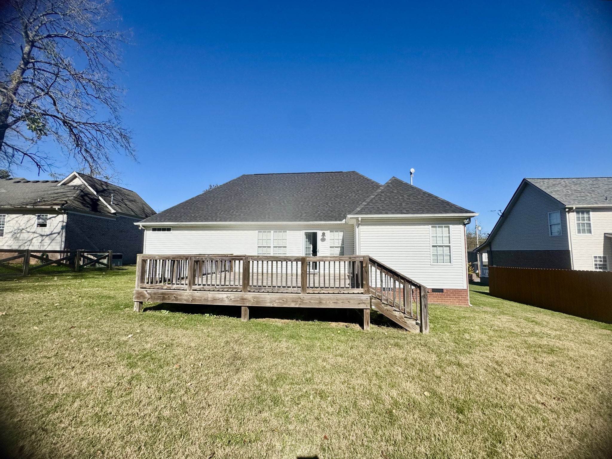 232 Parrish Pl