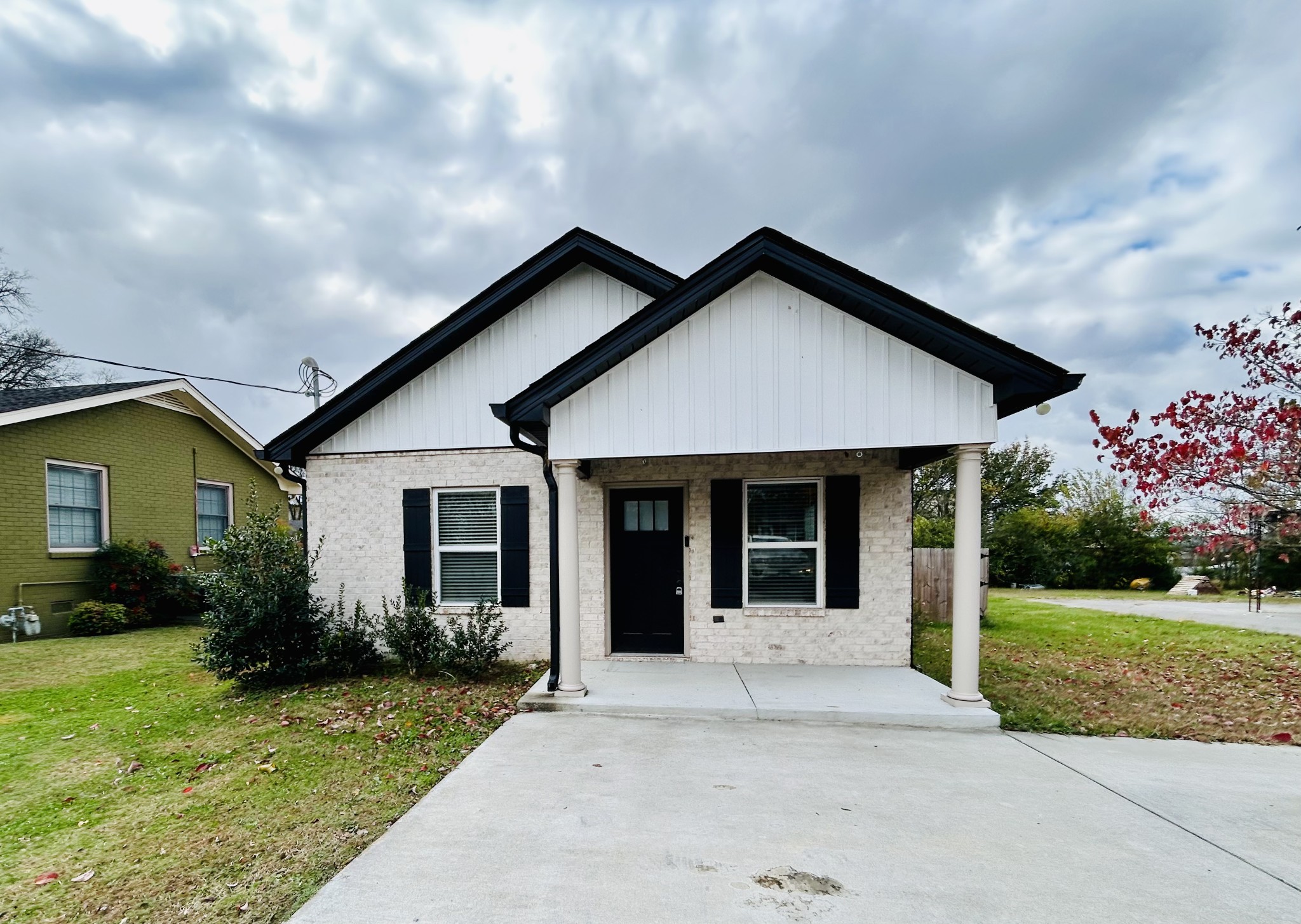 208A Eastland Ave