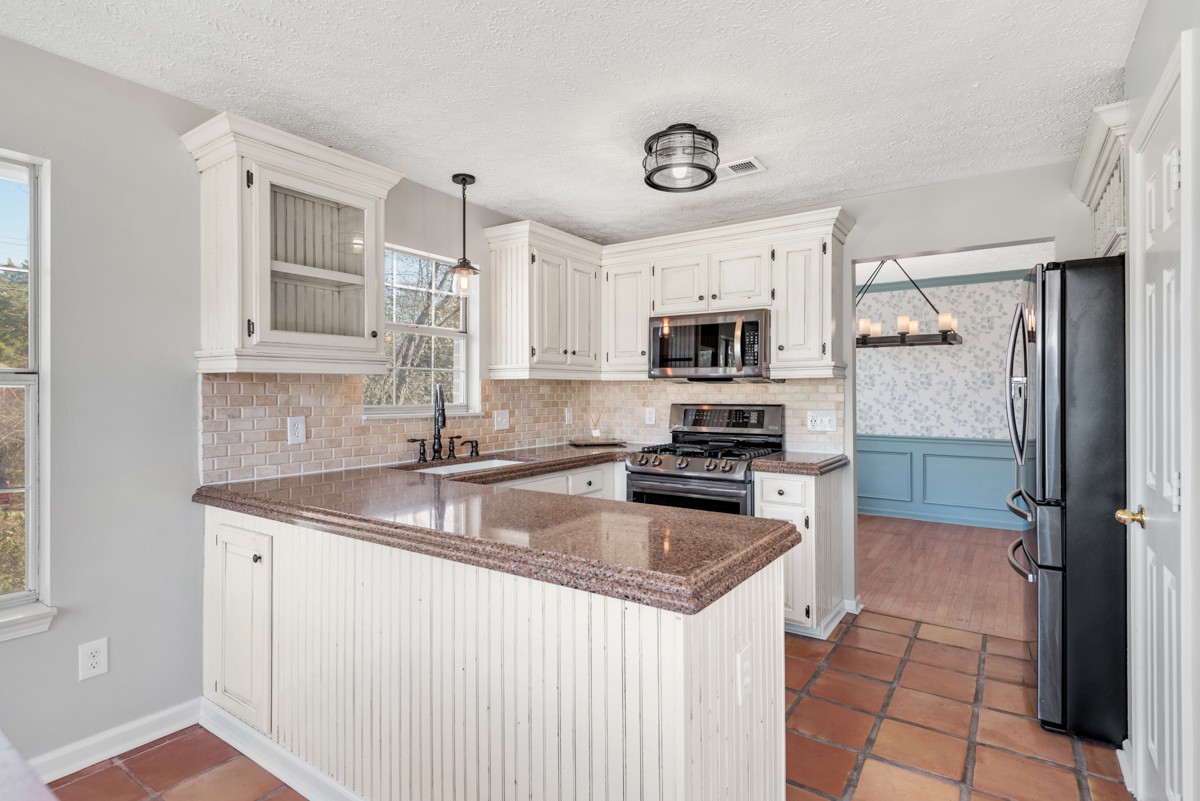 4233 New Hope Meadow Rd