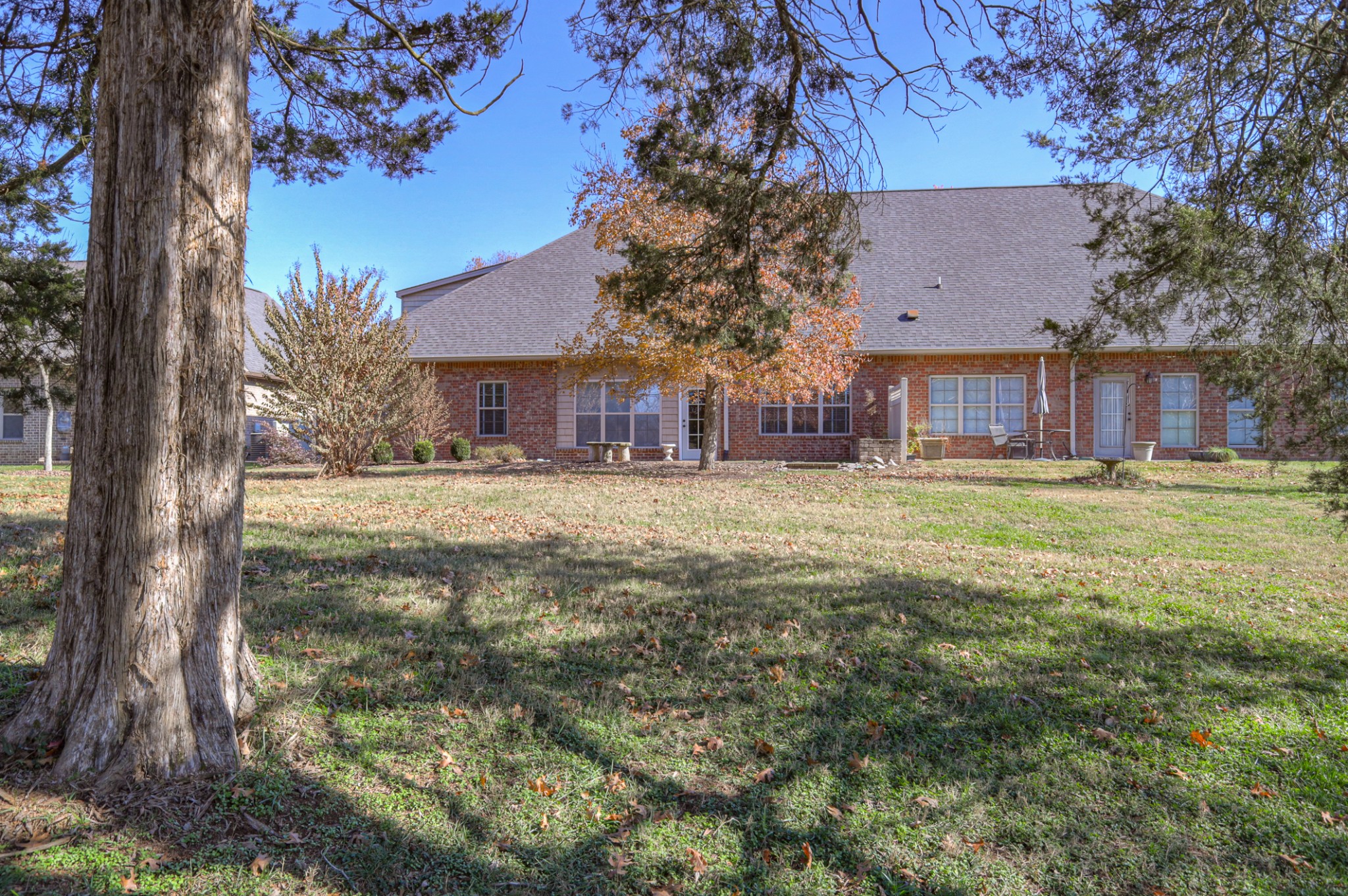 110 Silverstone Ln