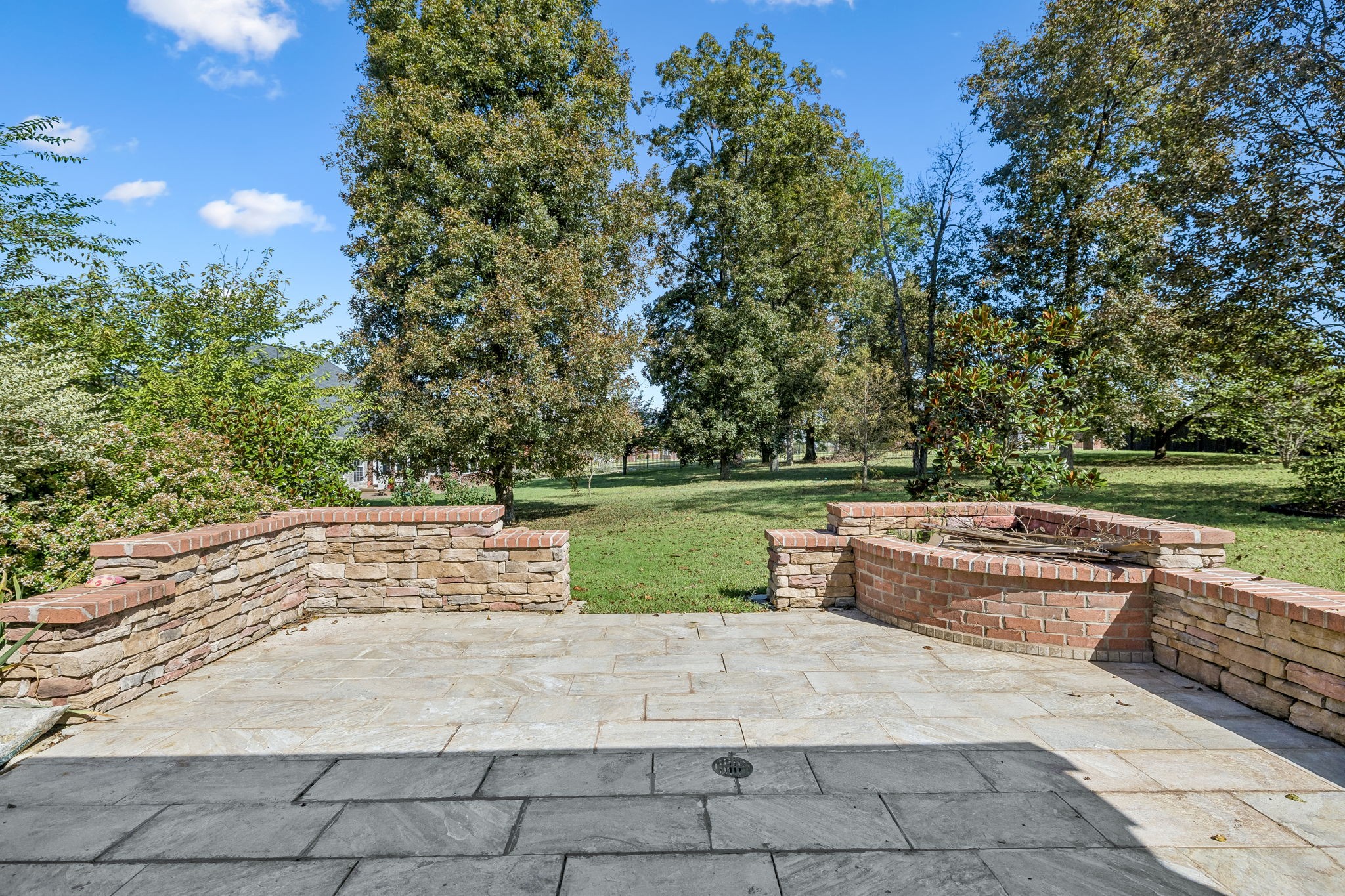413 Stockbridge Way
