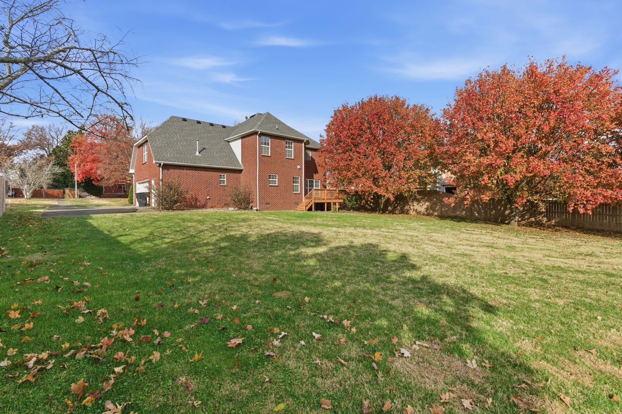 223 Comer Cir