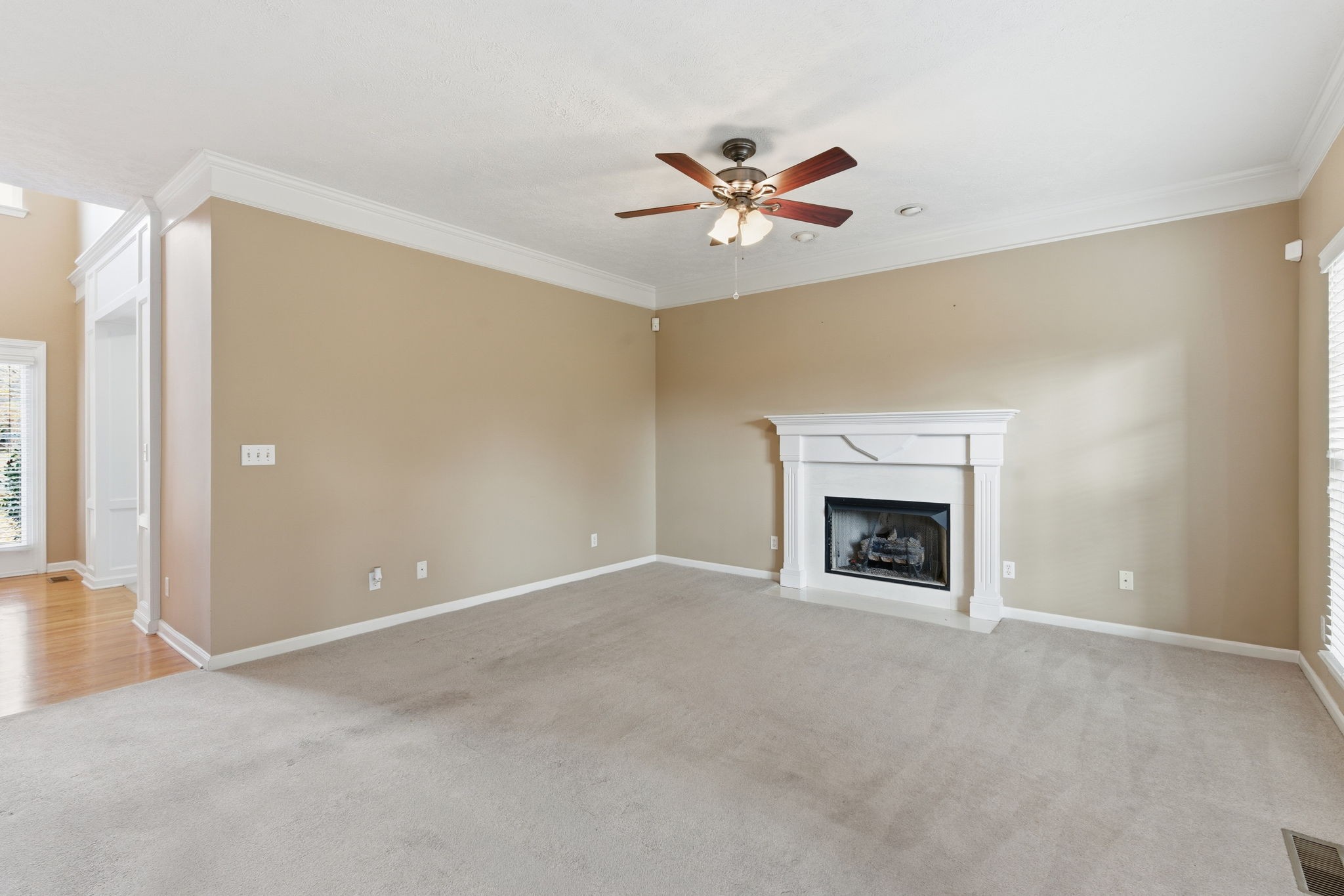 223 Comer Cir