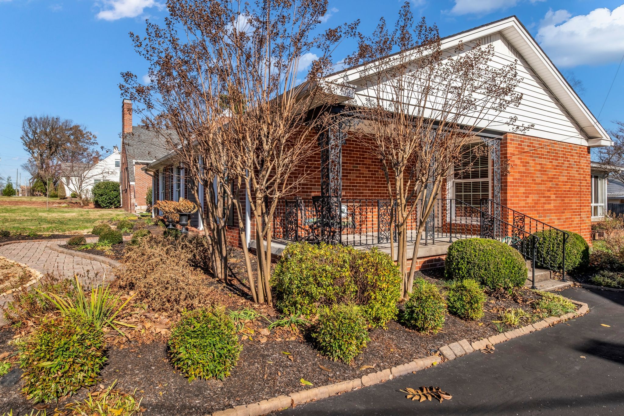 125 Castle Heights Ave