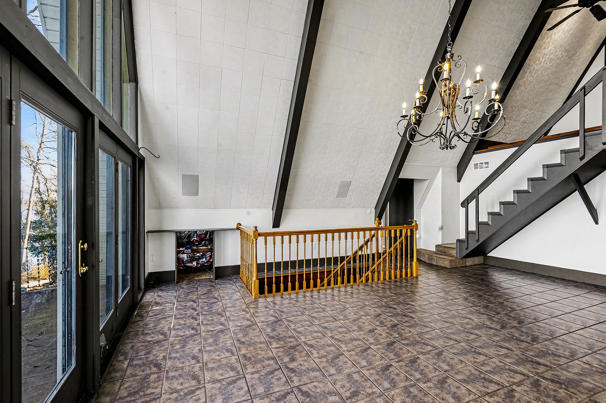 289 Lakeview Cir