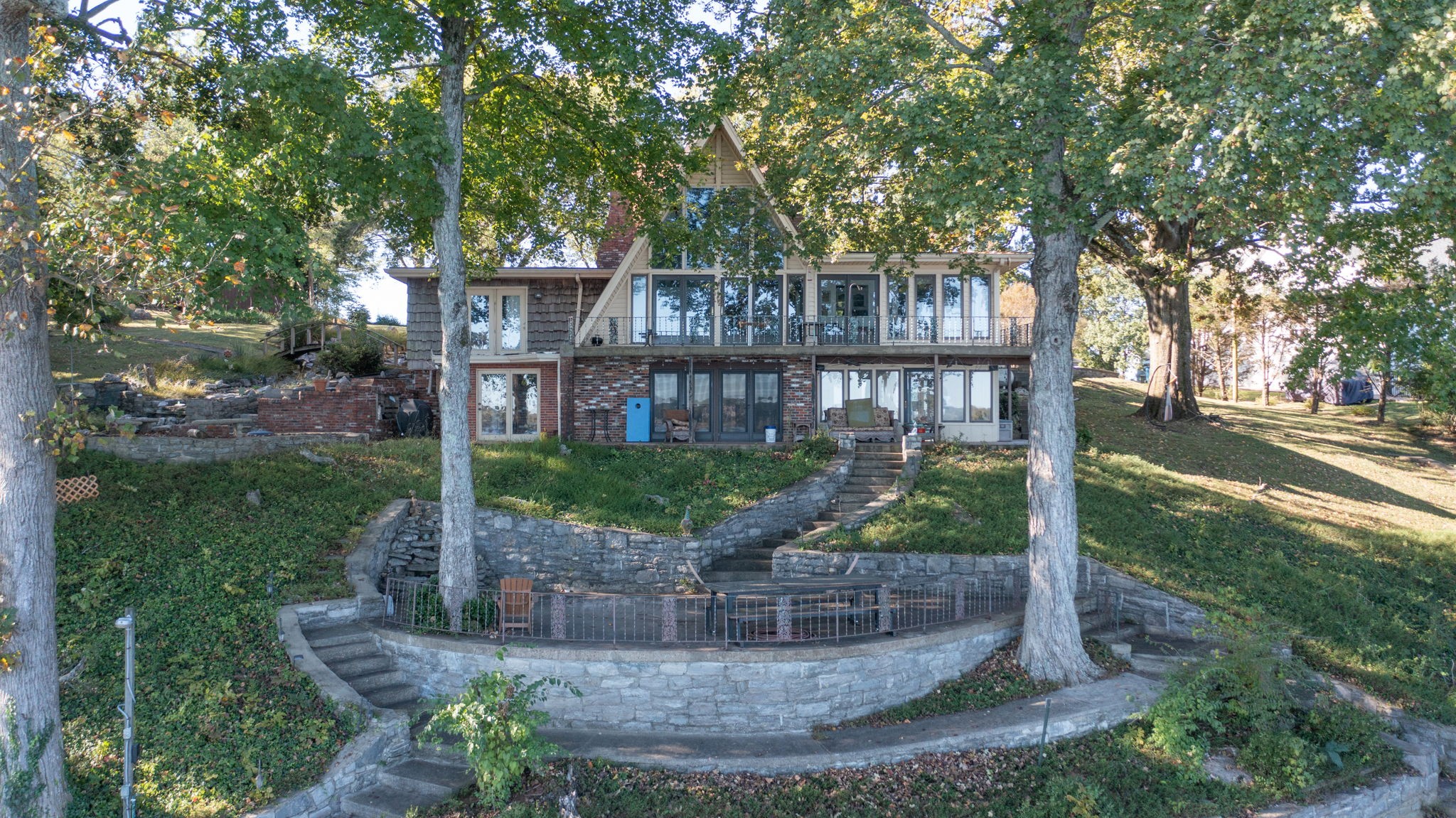 289 Lakeview Cir