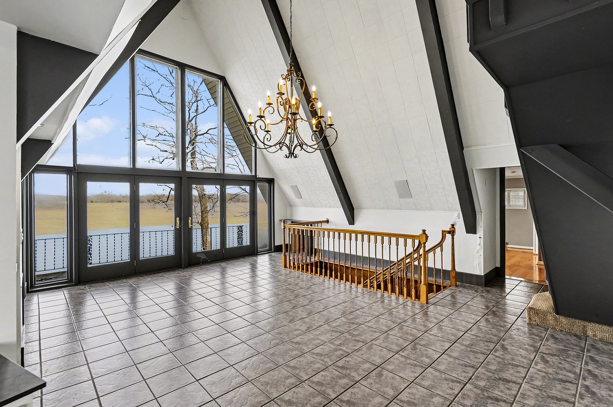 289 Lakeview Cir