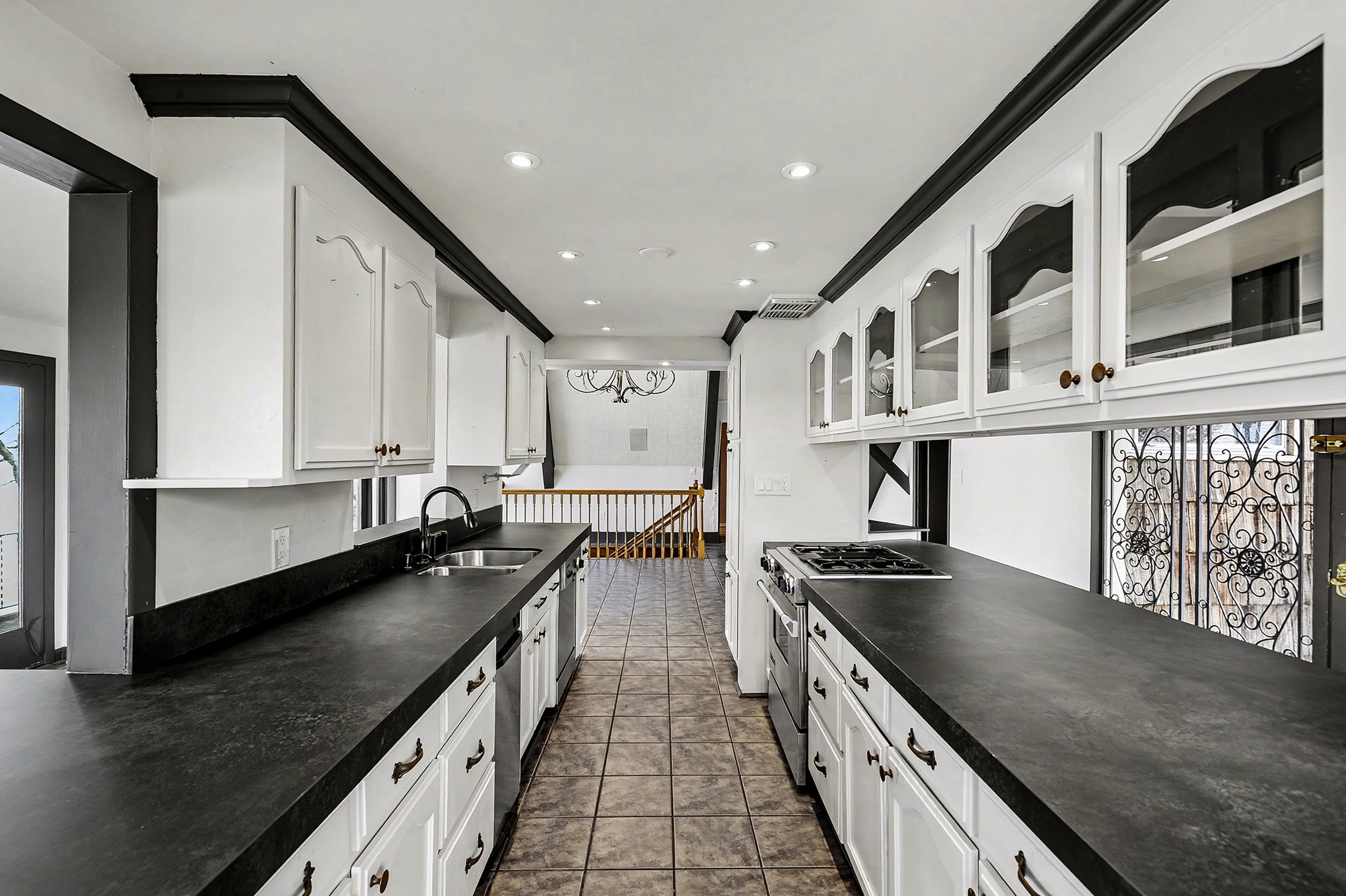 289 Lakeview Cir