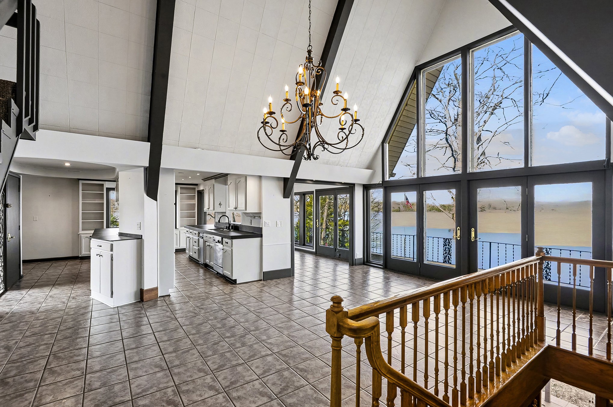 289 Lakeview Cir