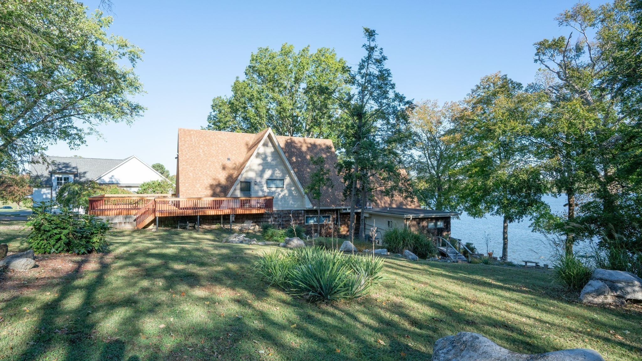 289 Lakeview Cir