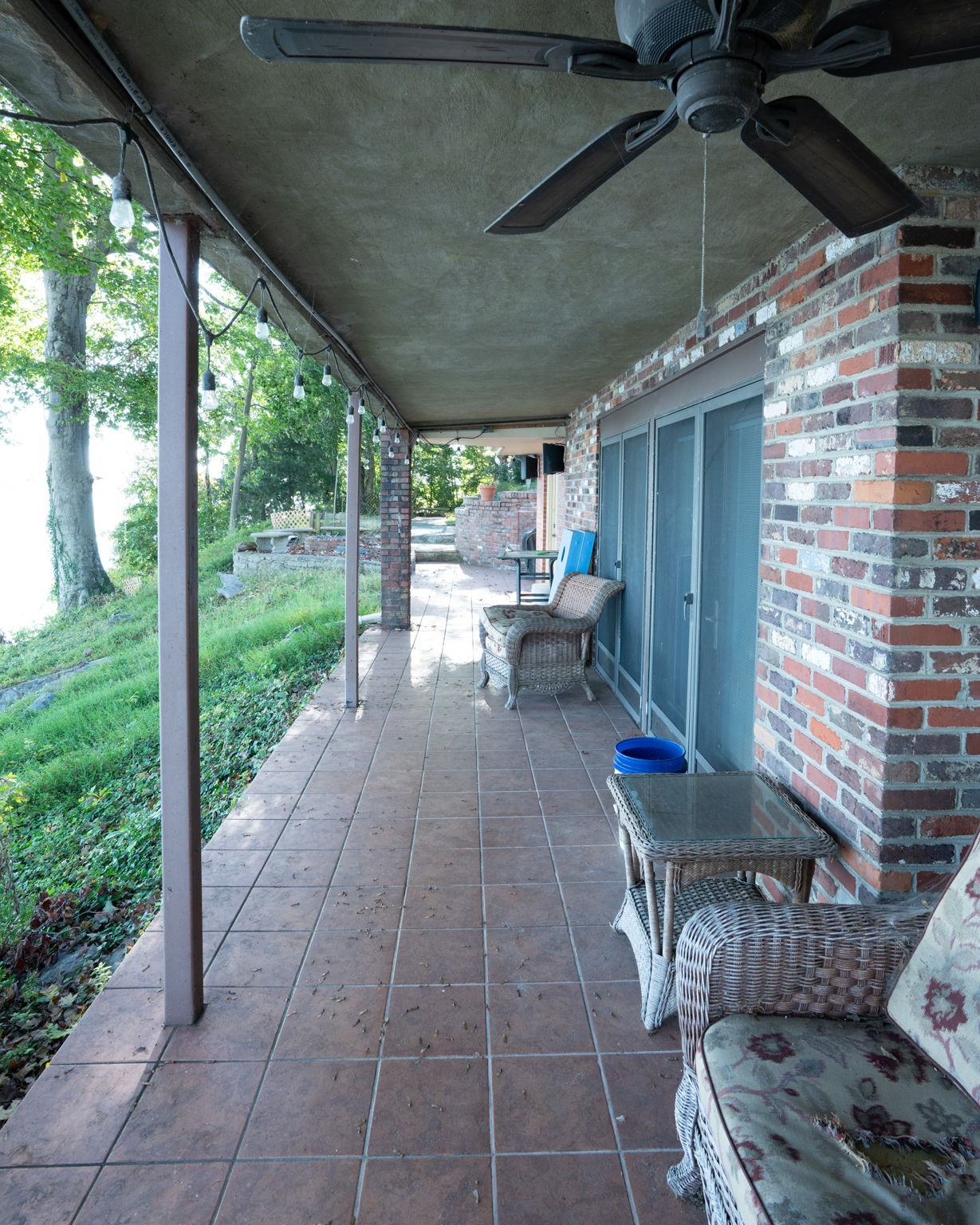 289 Lakeview Cir