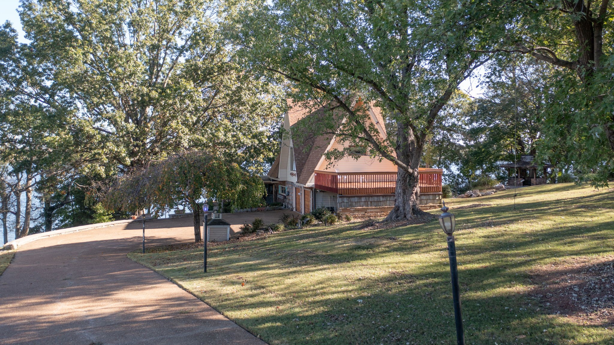 289 Lakeview Cir