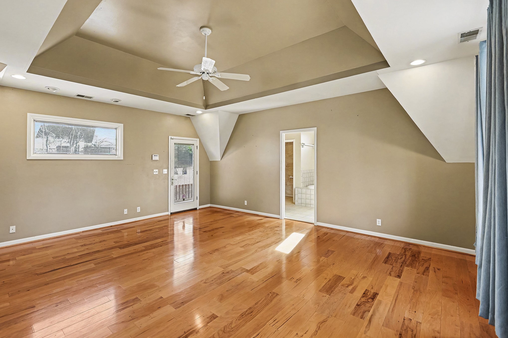 289 Lakeview Cir