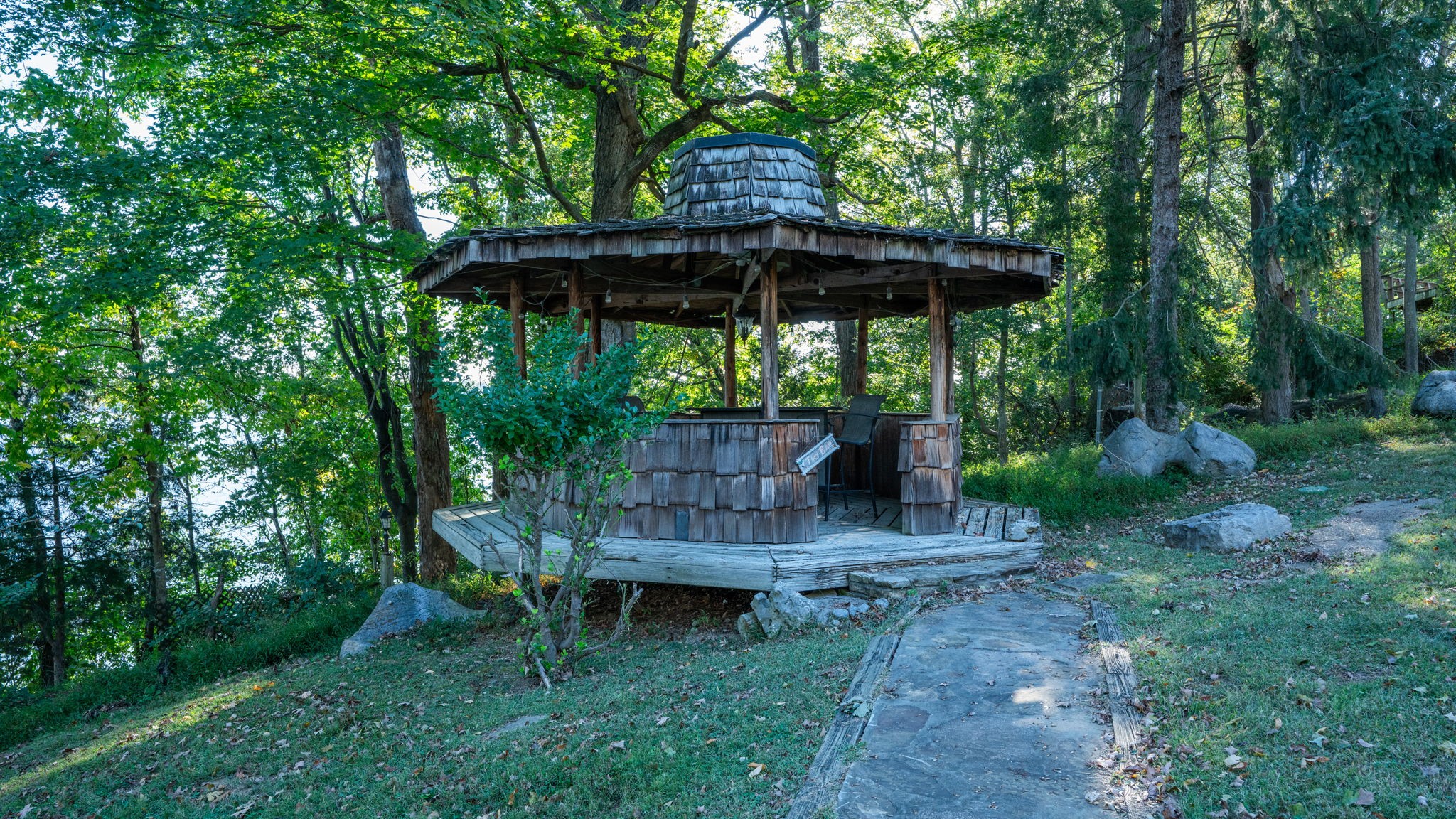 289 Lakeview Cir