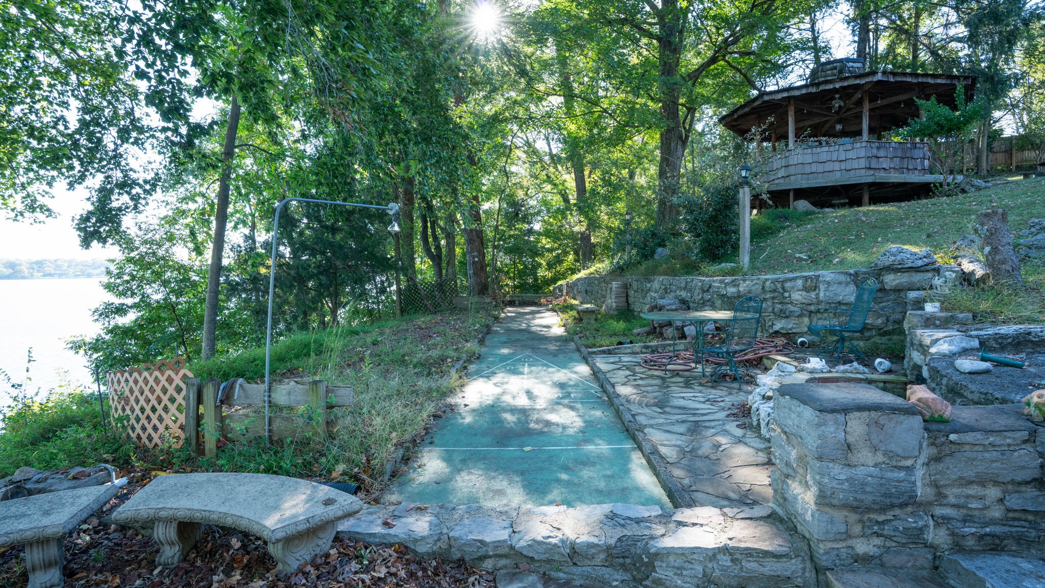 289 Lakeview Cir