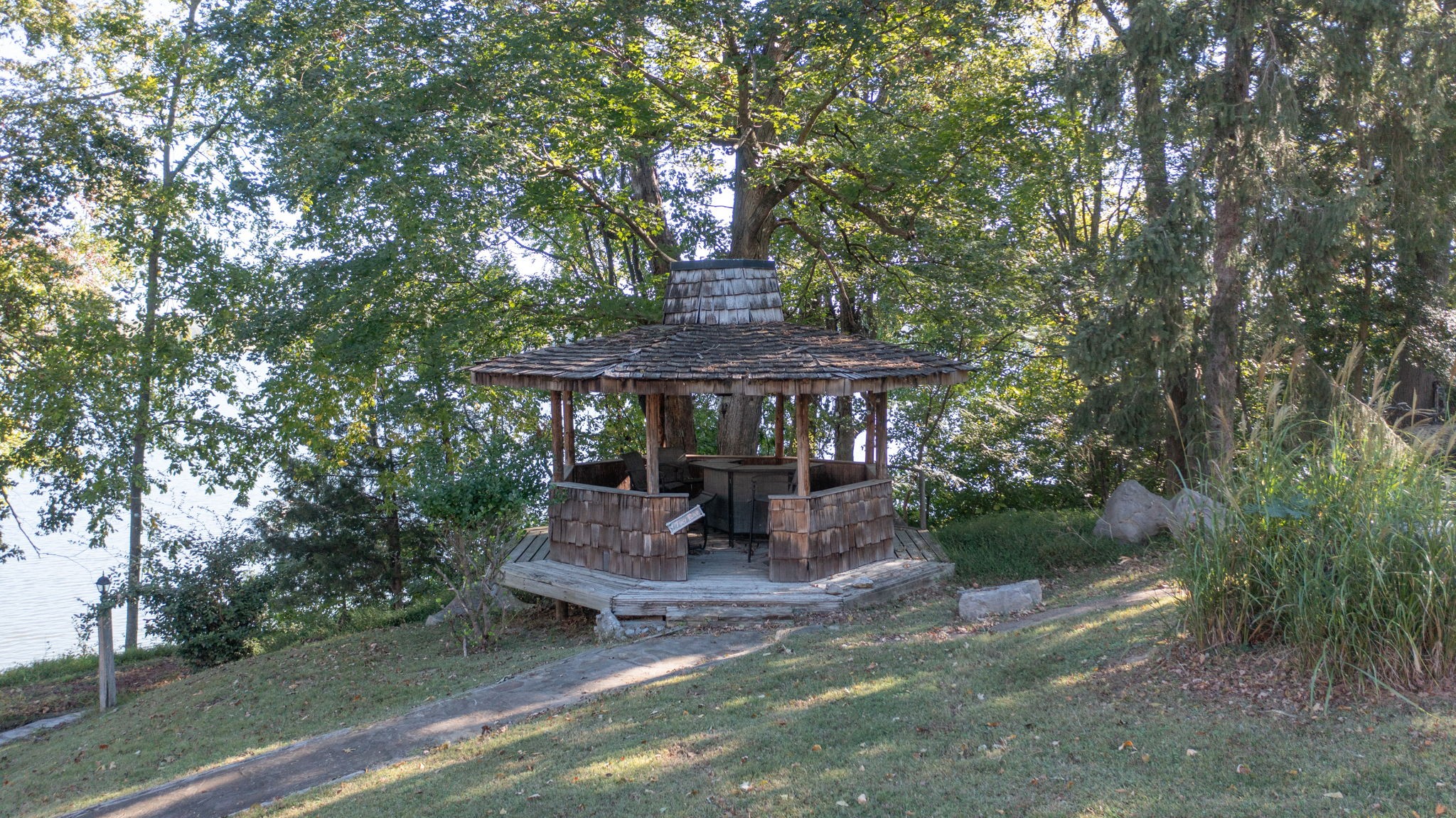 289 Lakeview Cir