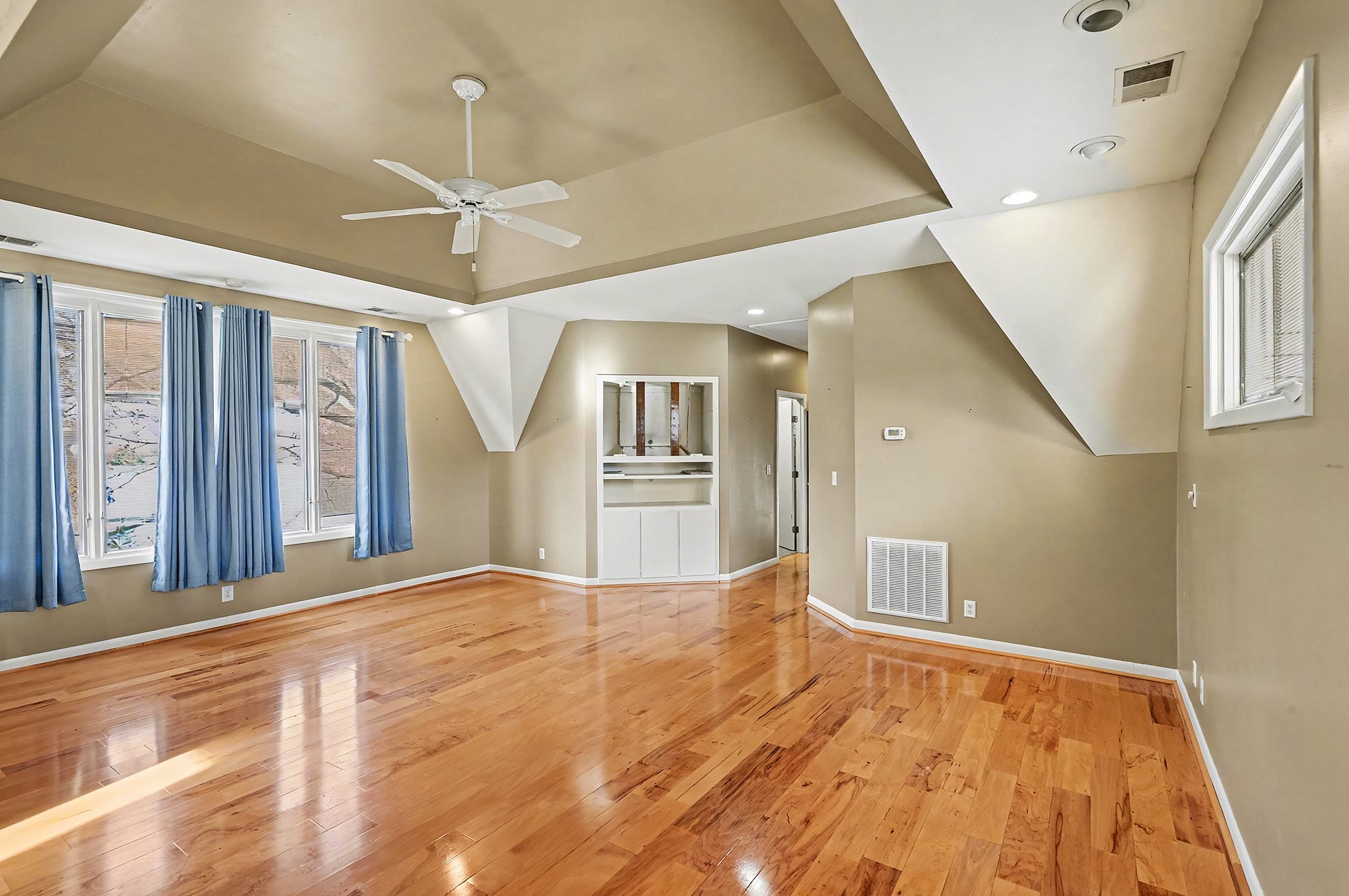 289 Lakeview Cir