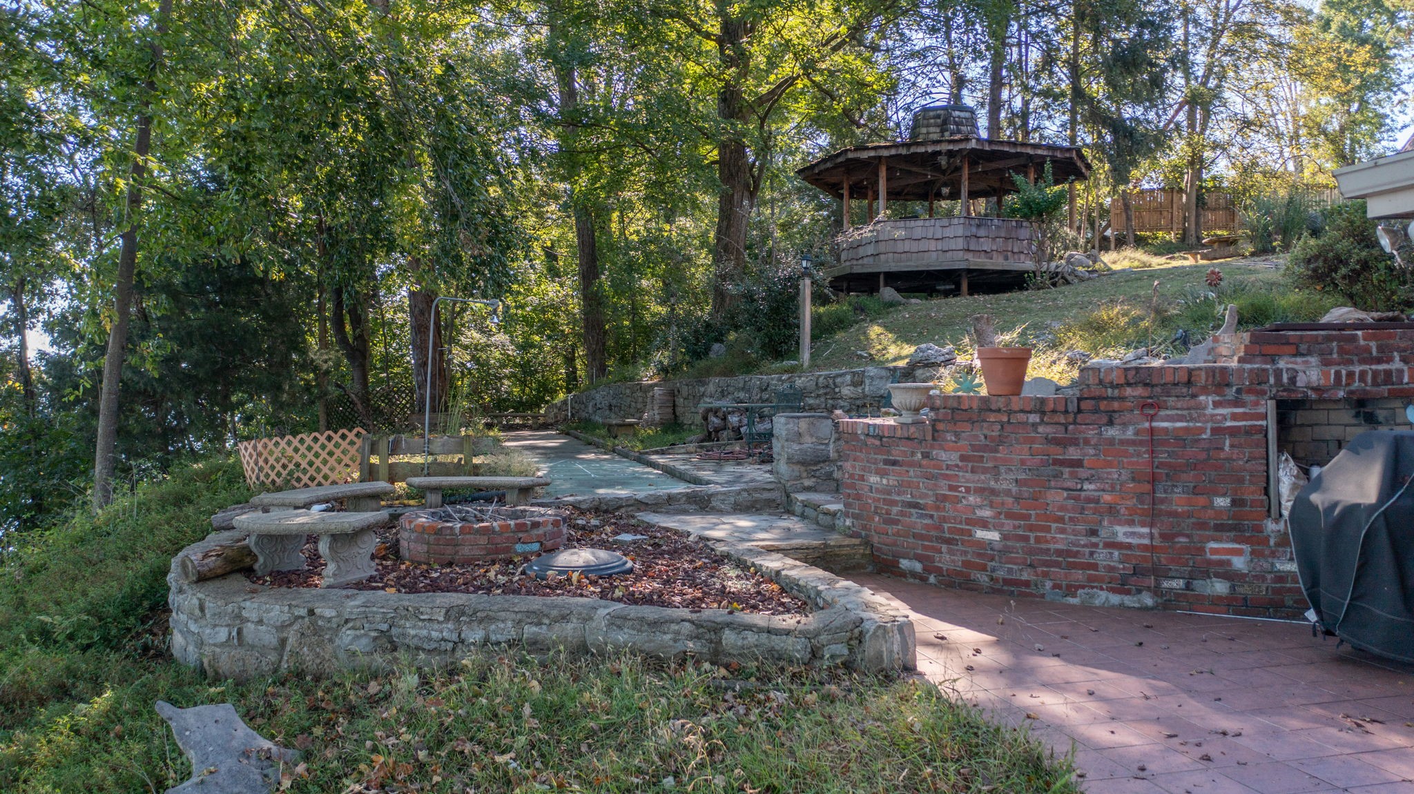 289 Lakeview Cir