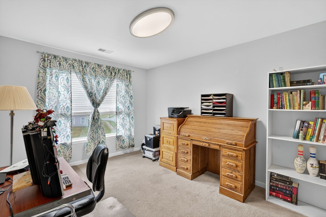 12 Gibson Dr
