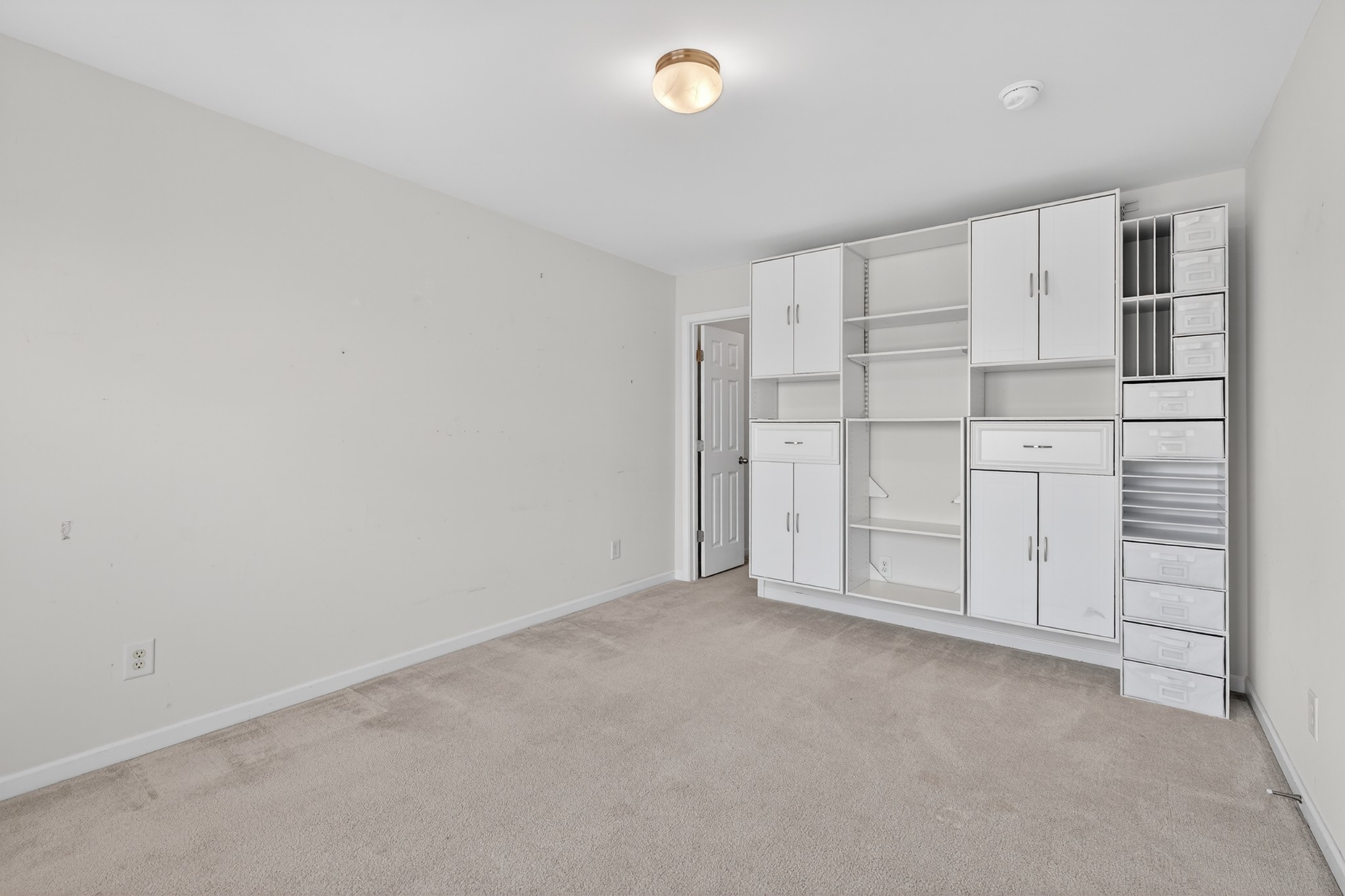 12 Gibson Dr