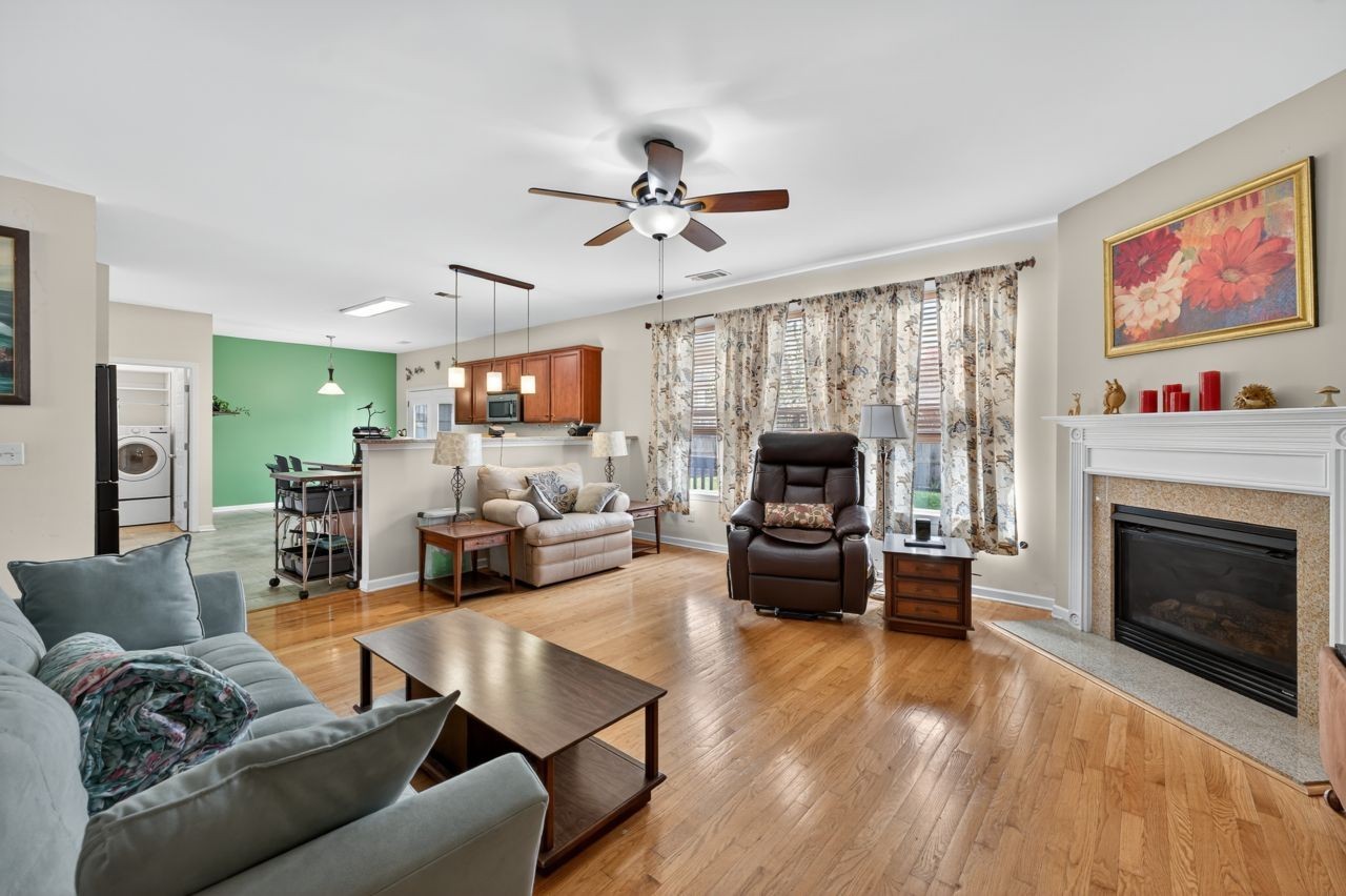 12 Gibson Dr