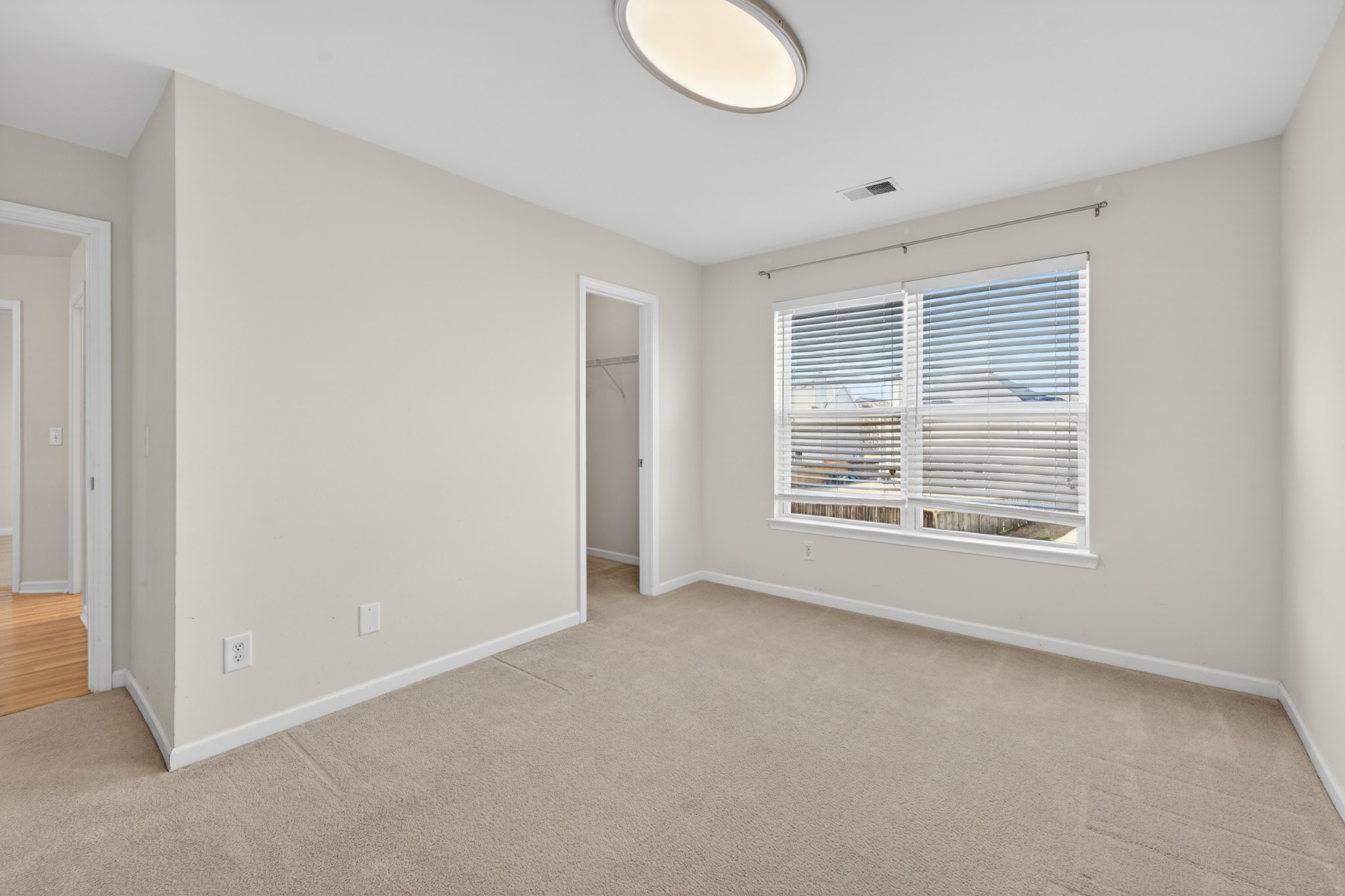 12 Gibson Dr
