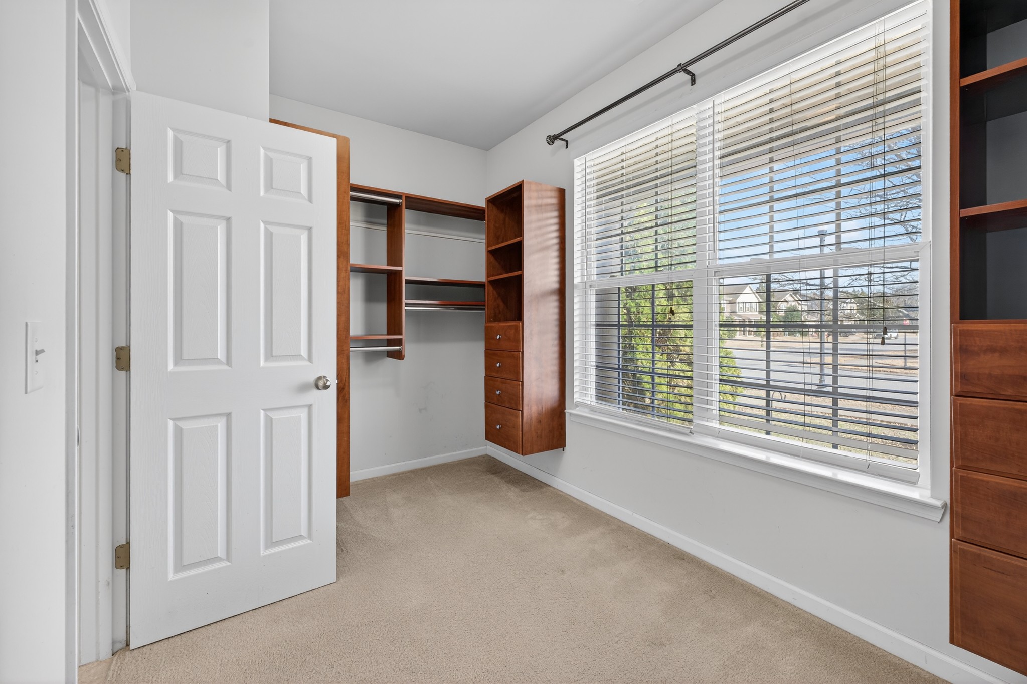 12 Gibson Dr